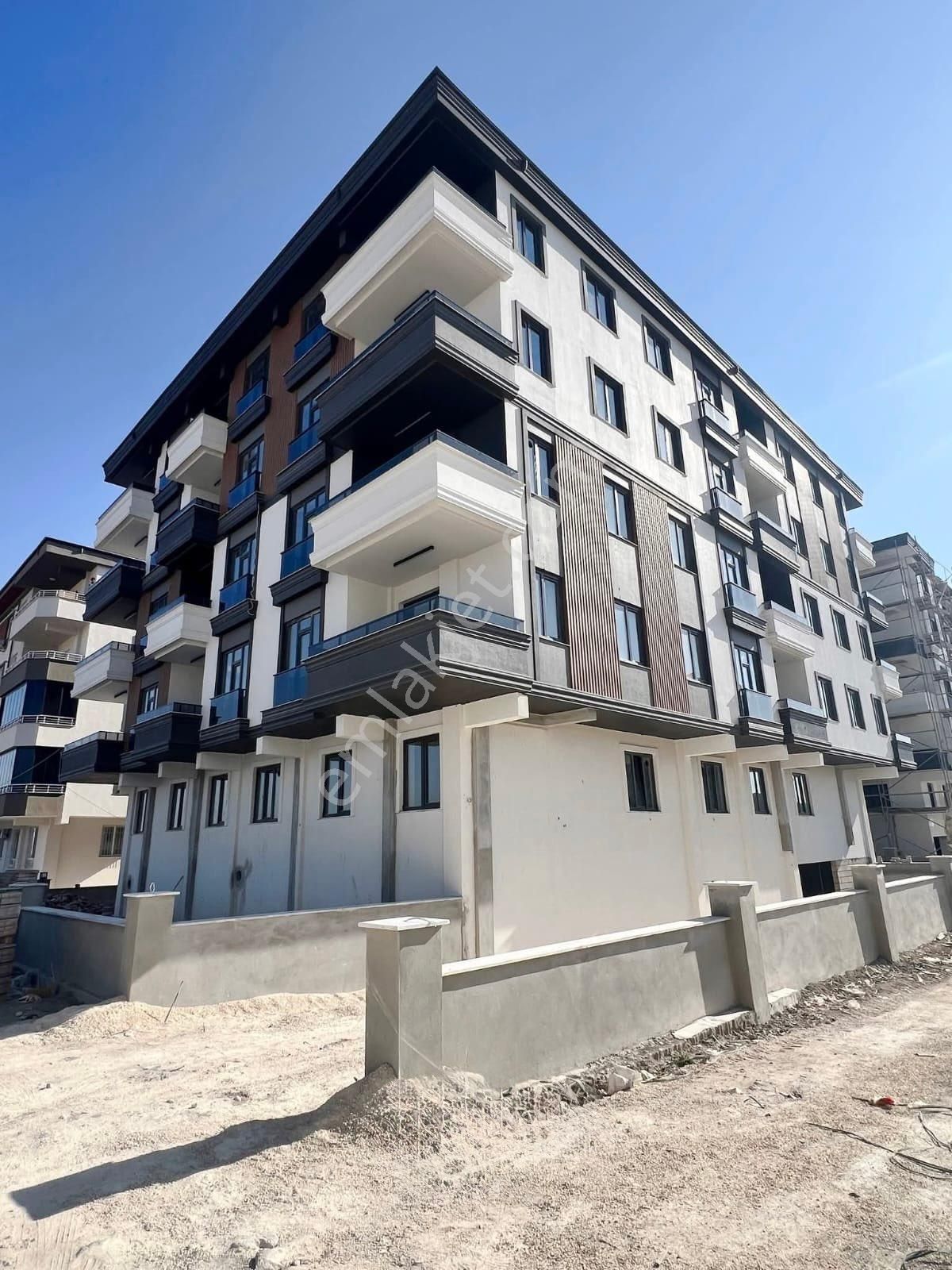 Yenibeşevlerdekidalık Lüks 3+0 Daire