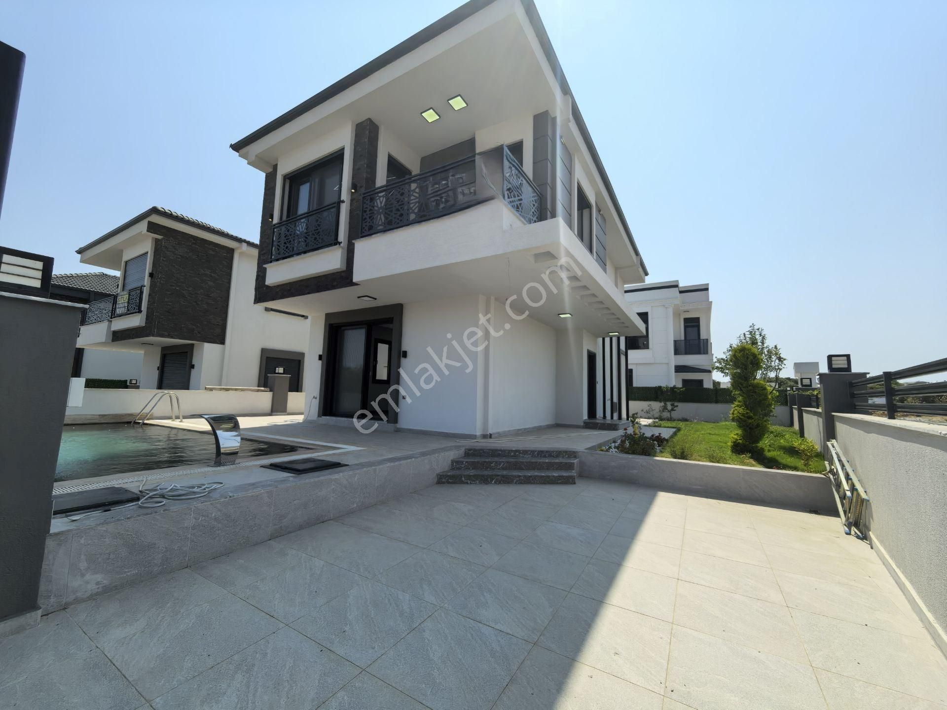 ❗satılık ❗çamlık Mahallesinde 4+1 Müstakil Havuzlu Villa