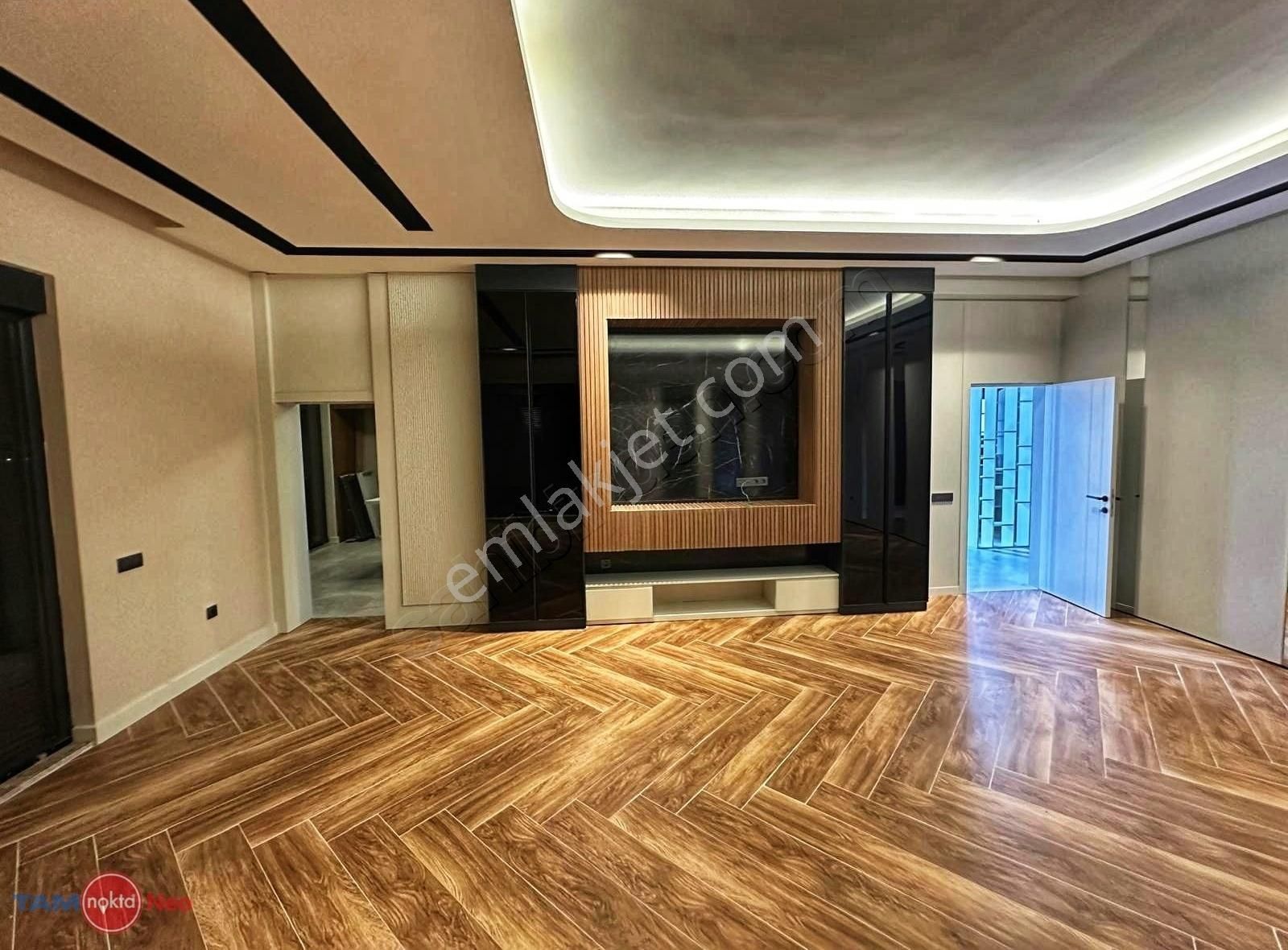 Altınkale'de Müstakil 5+1 Lüks Havuzlu Villa