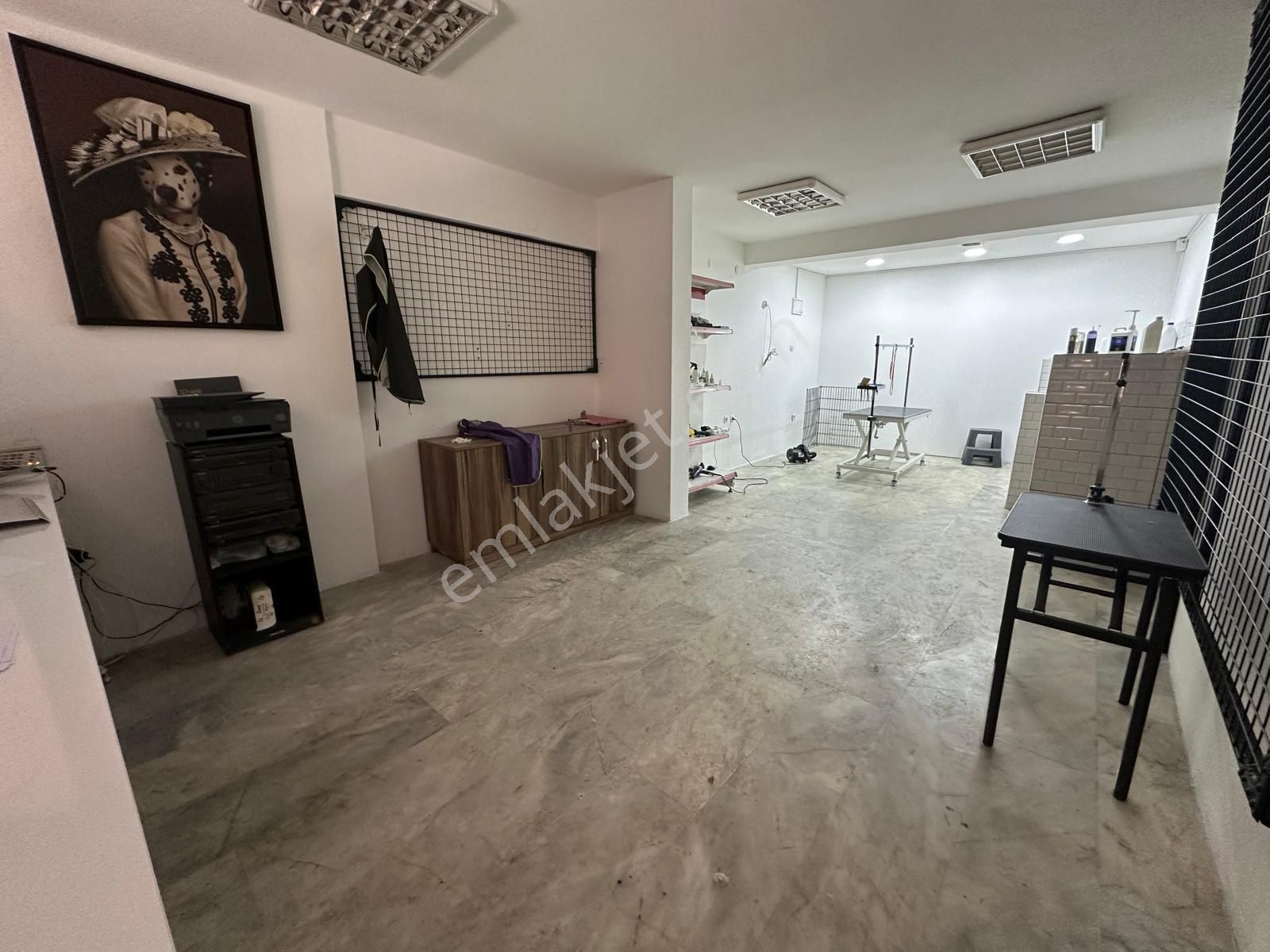 Karşıyaka Merkezde 3 Katlı, Çok Amaçlı Dükkan – Yatırımlık Fırsat! - Görsel 22