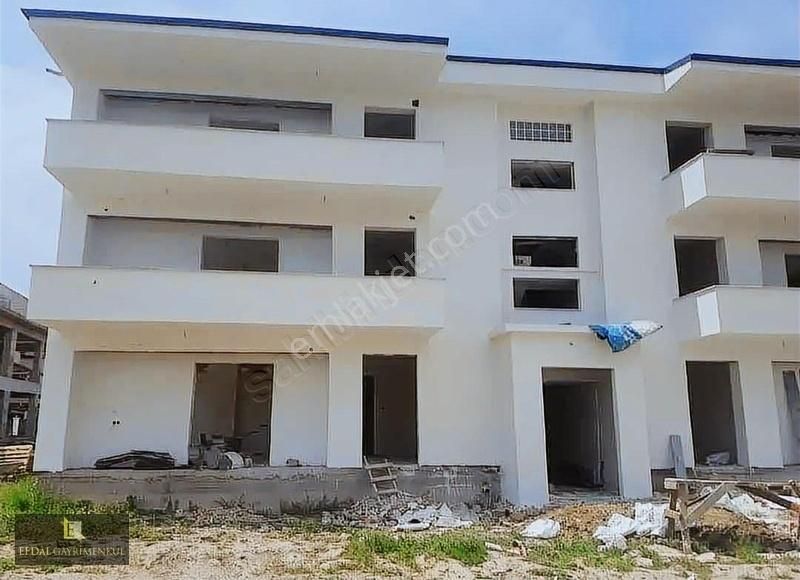 Akyazı Ömerciklerde Temmuz Teslim Sıfır 3+1 Daire