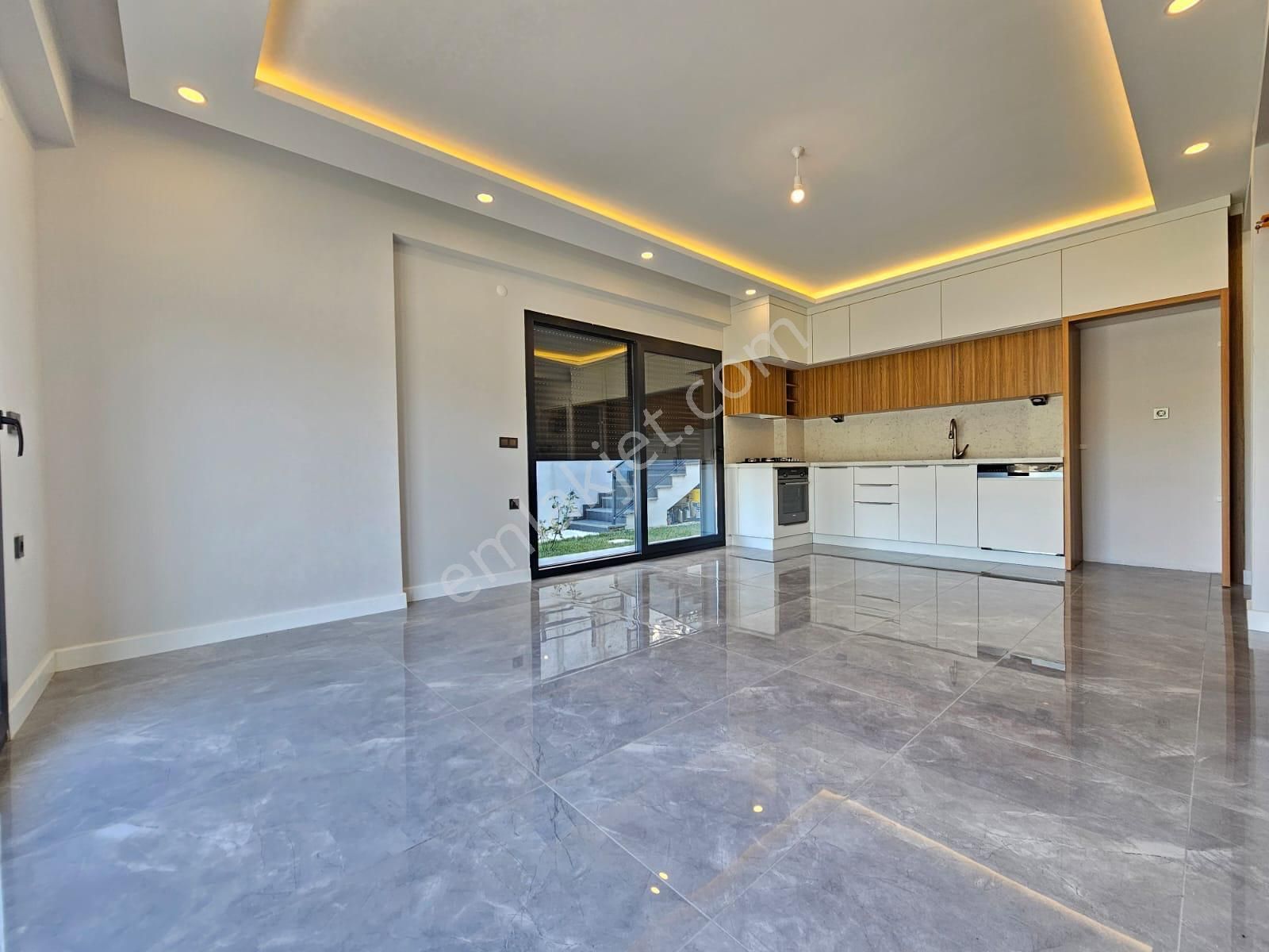 Arya'dan Güre'de Asansörlü Kazdağları Manzaralı 4+1 Lüks Villa - Görsel 3