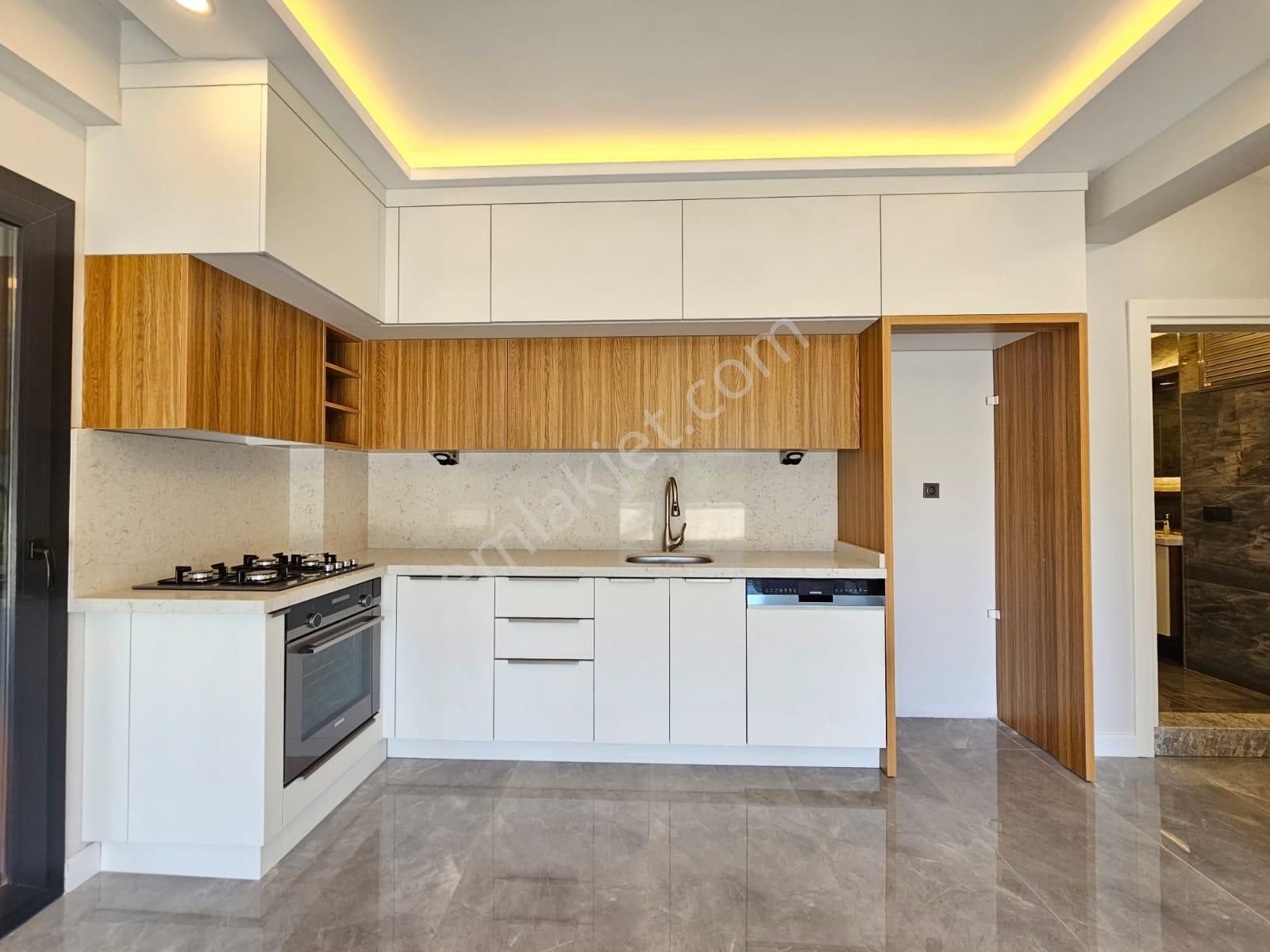 Arya'dan Güre'de Asansörlü Kazdağları Manzaralı 4+1 Lüks Villa - Görsel 12