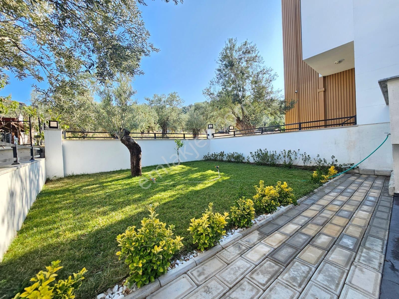 Arya'dan Güre'de Asansörlü Kazdağları Manzaralı 4+1 Lüks Villa - Görsel 27