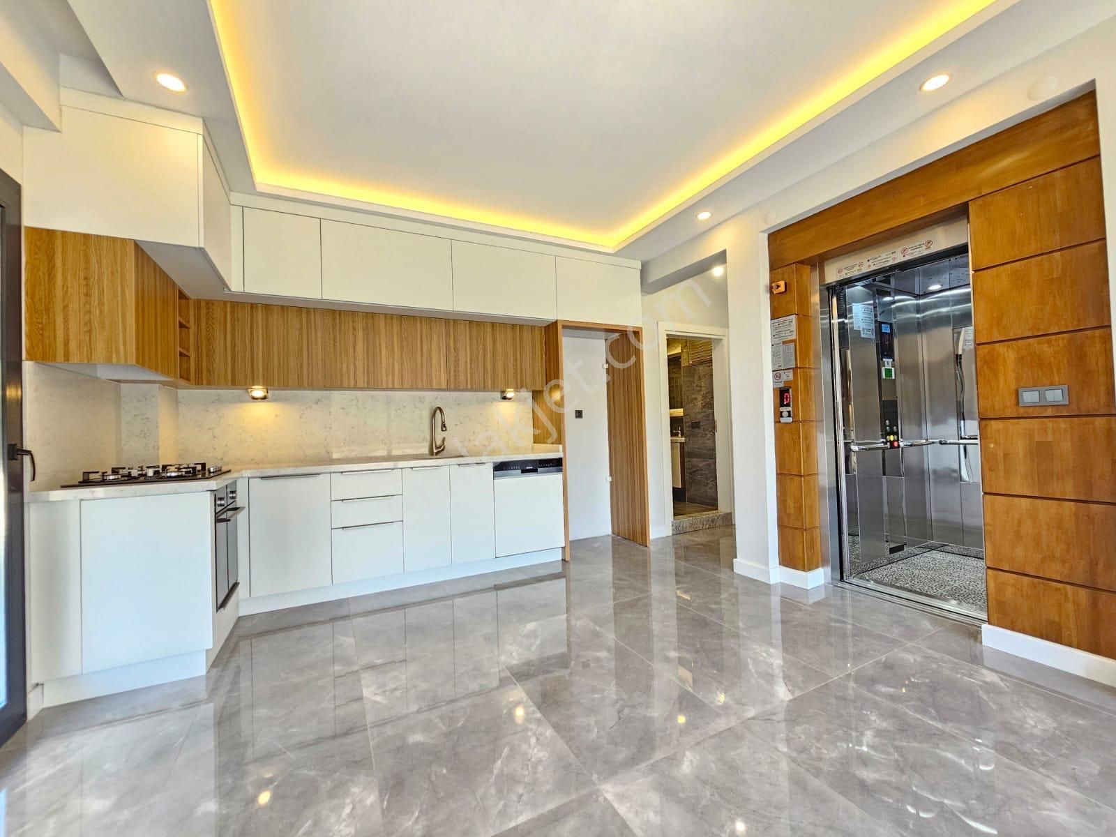 Arya'dan Güre'de Asansörlü Kazdağları Manzaralı 4+1 Lüks Villa - Görsel 5