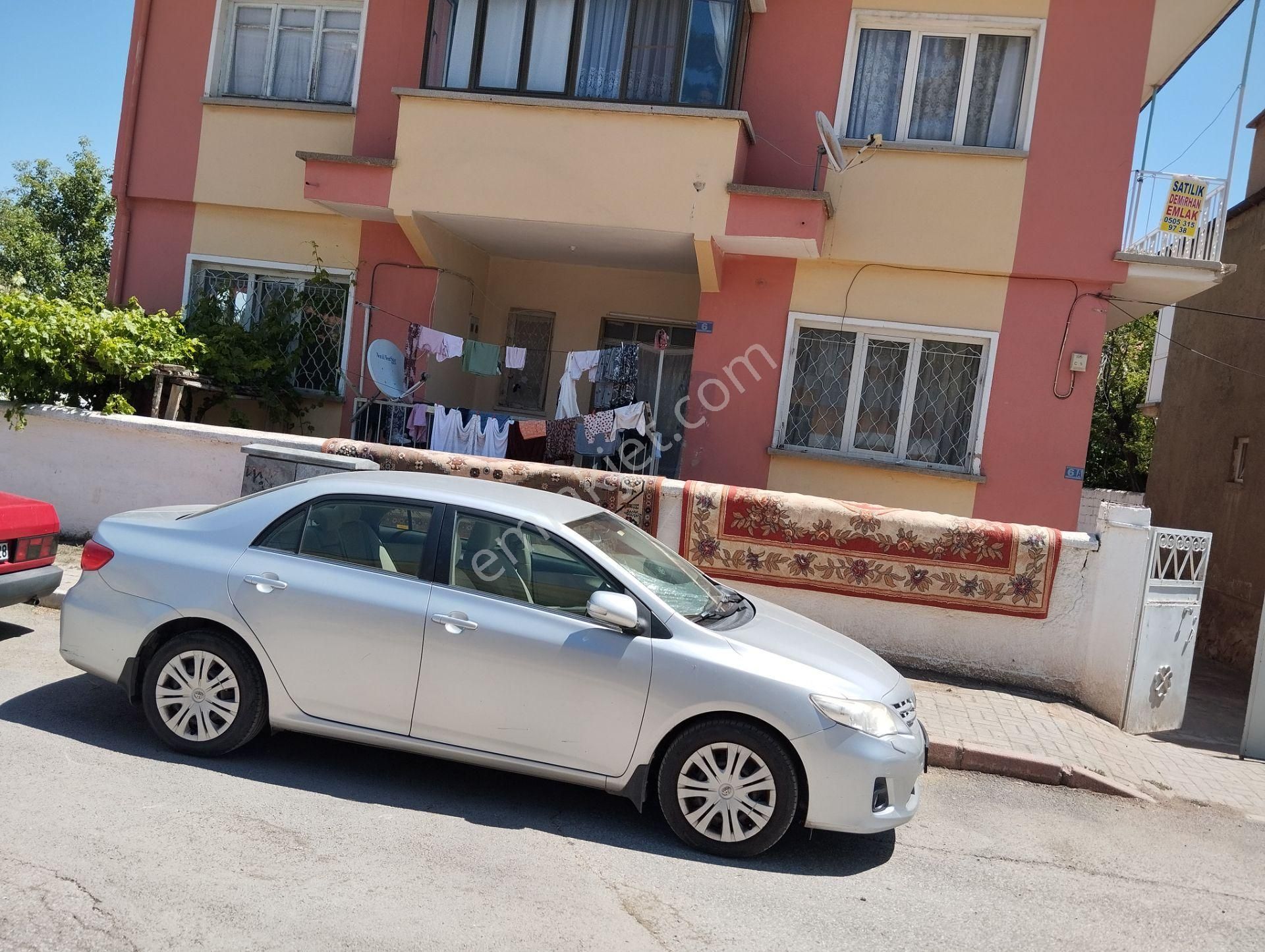 Akşehir Demirhan Emlaktan Satılık Müstakil Ev