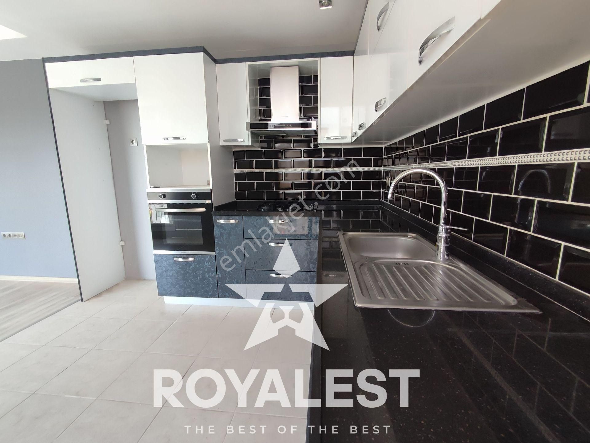 Royalest'ten Merkezi Konumda Tertemiz Kiralık 3+1 Daire
