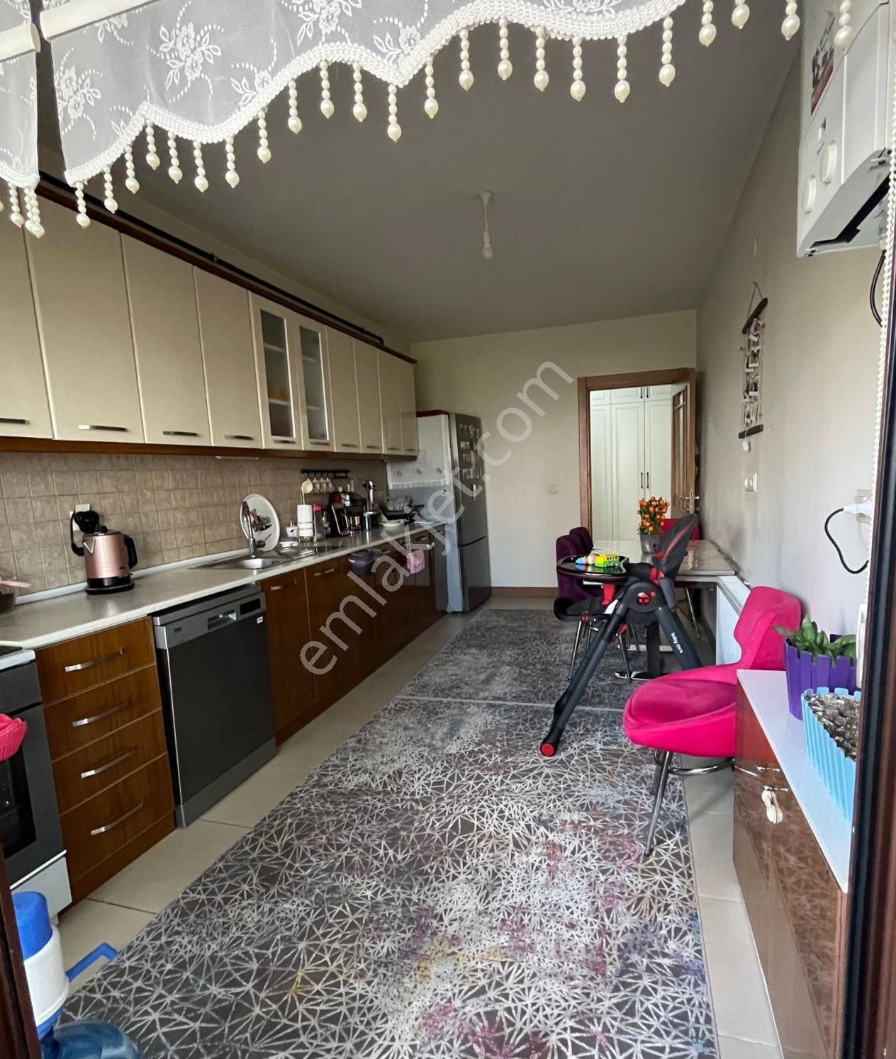 Şato Life Gayrimenkulden Abdurrahman Gazi Tokilerde Satılık 4+1 Daire
