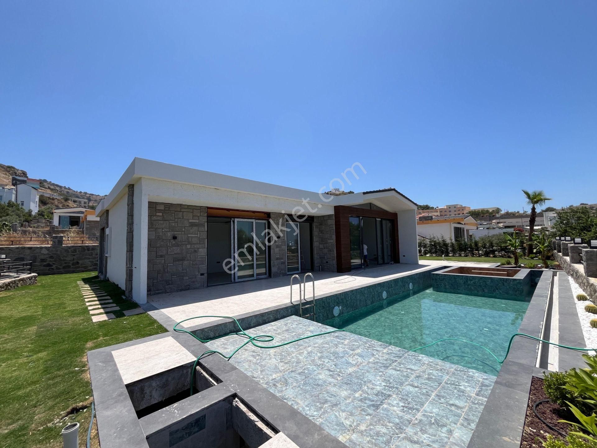 Yalıkavak Gökçebel'de Satılık Site İçinde 4+1 Müstakil Villa