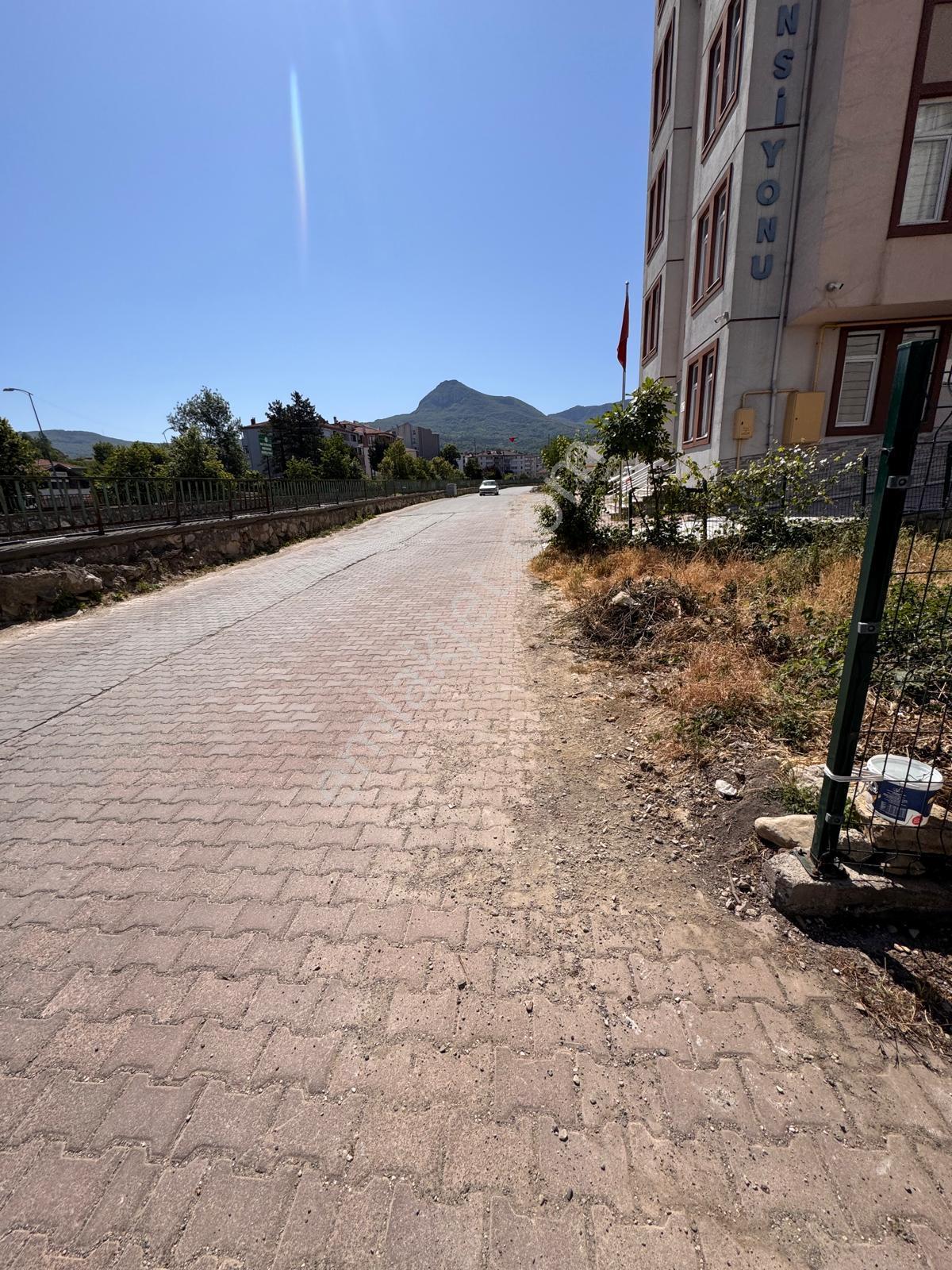 Cide Demirtaş Emlak Güvencesi İle Satılık Depo - Görsel 12