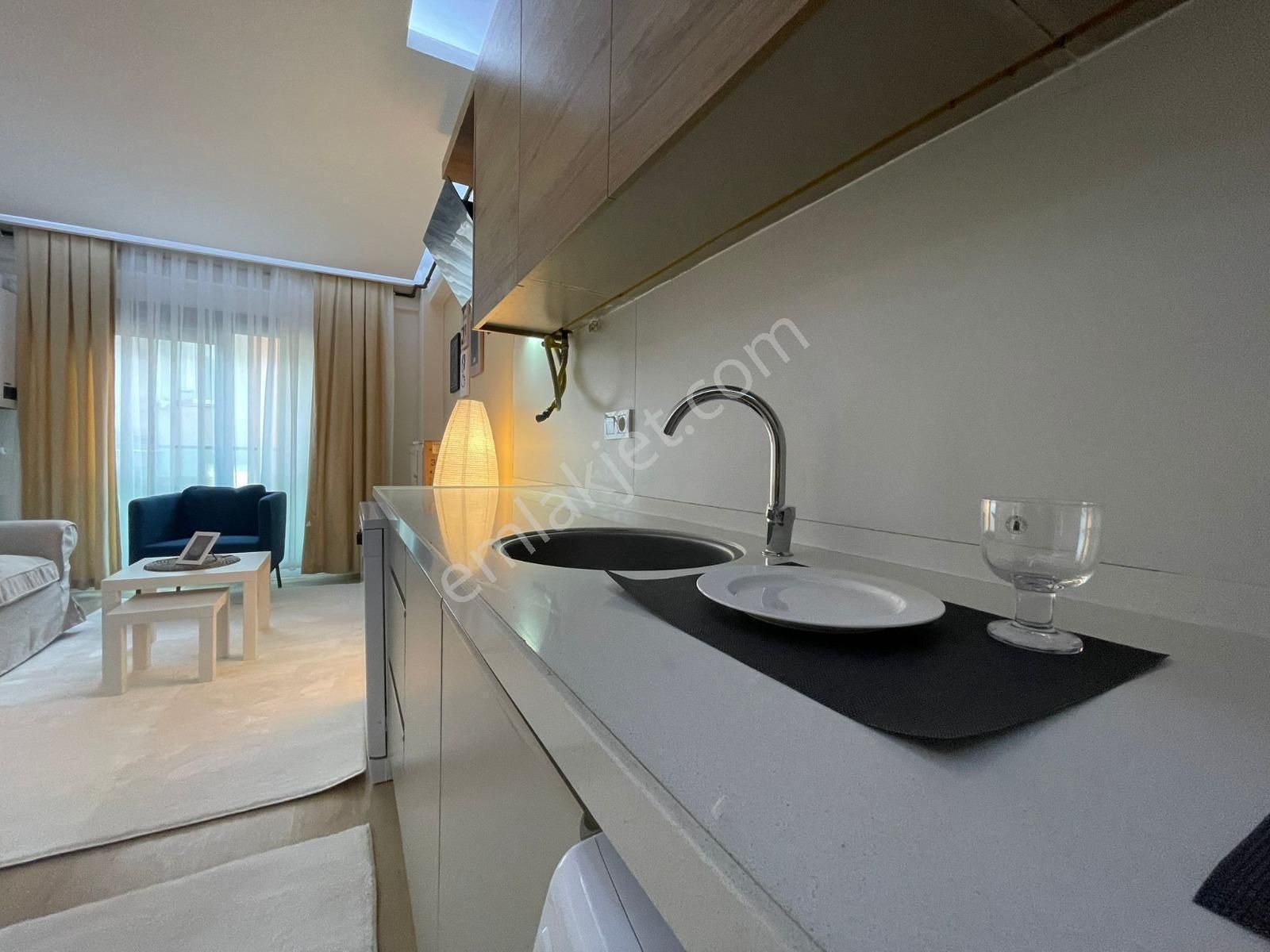 İzmir Buca Adatepe Mahallesinde Full Eşyalı 1+1 Satılık