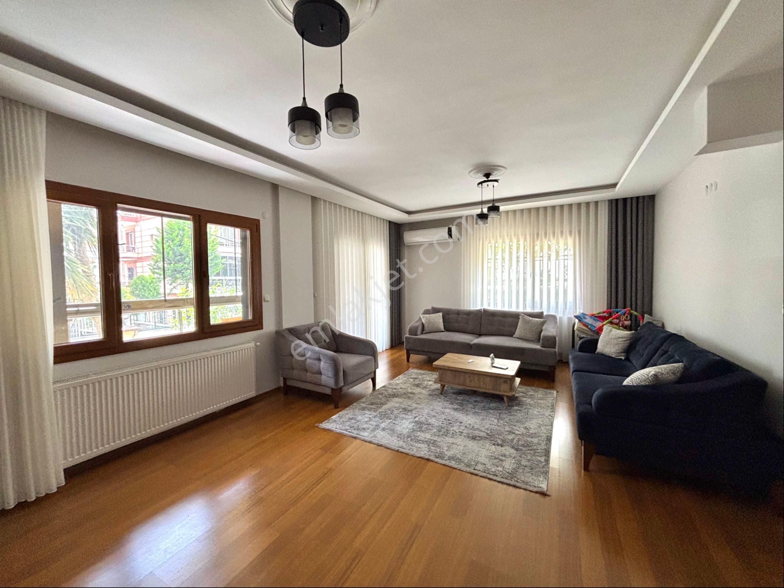 Re/max Target’tan Çift Balkonlu, Ebeveyn Banyolu Satılık 2+1 Daire