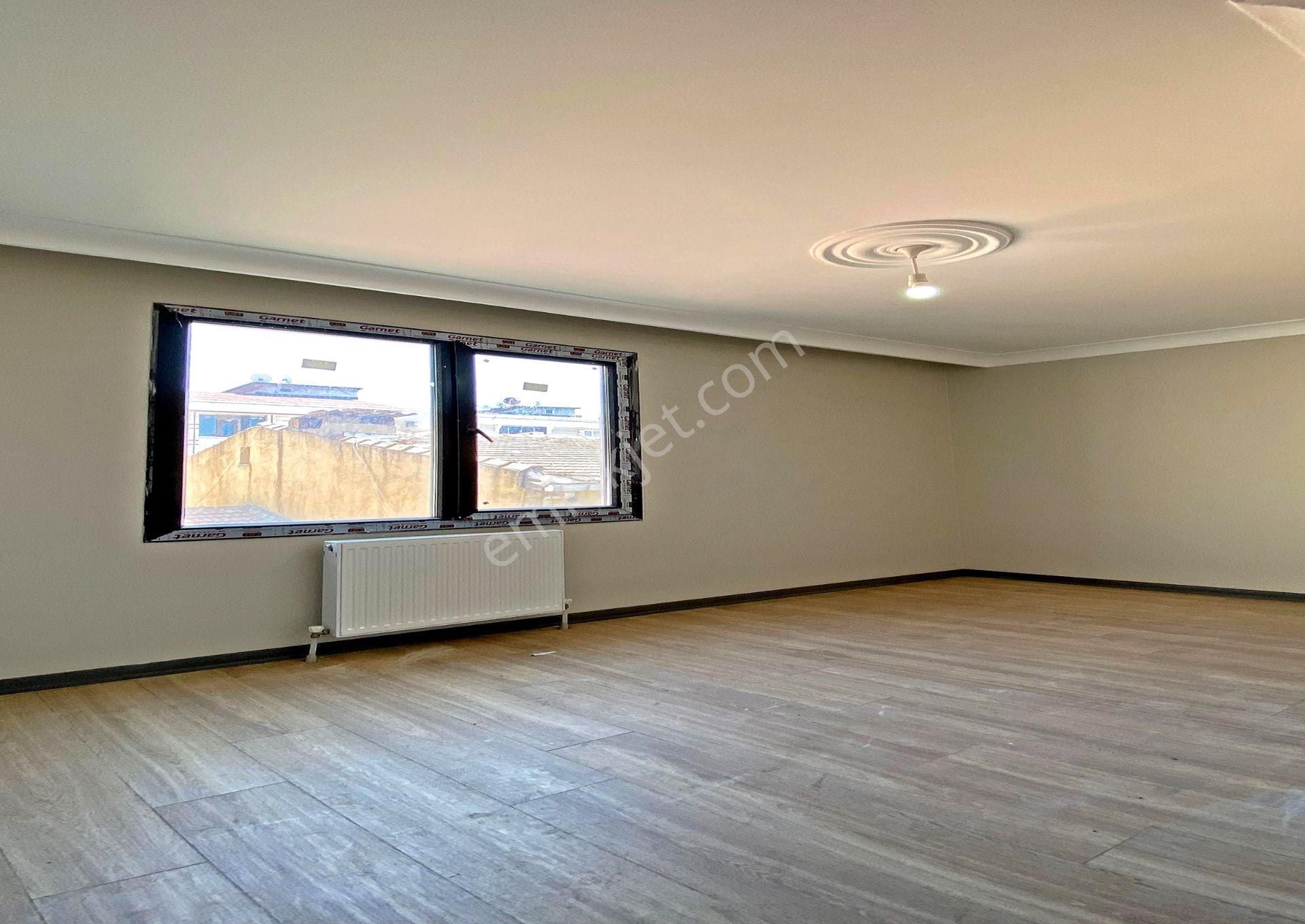 Merkezi Konum Metrobüse 9 Dk Geniş M2 2+1 Acil Satılık Daire - Görsel 2