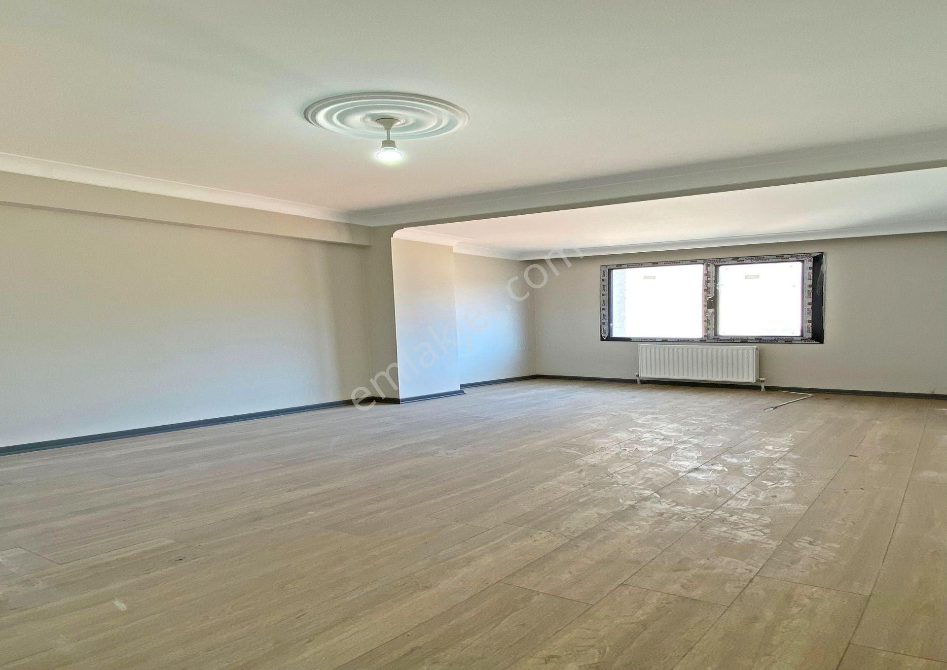 Merkezi Konum Metrobüse 9 Dk Geniş M2 2+1 Acil Satılık Daire - Görsel 11