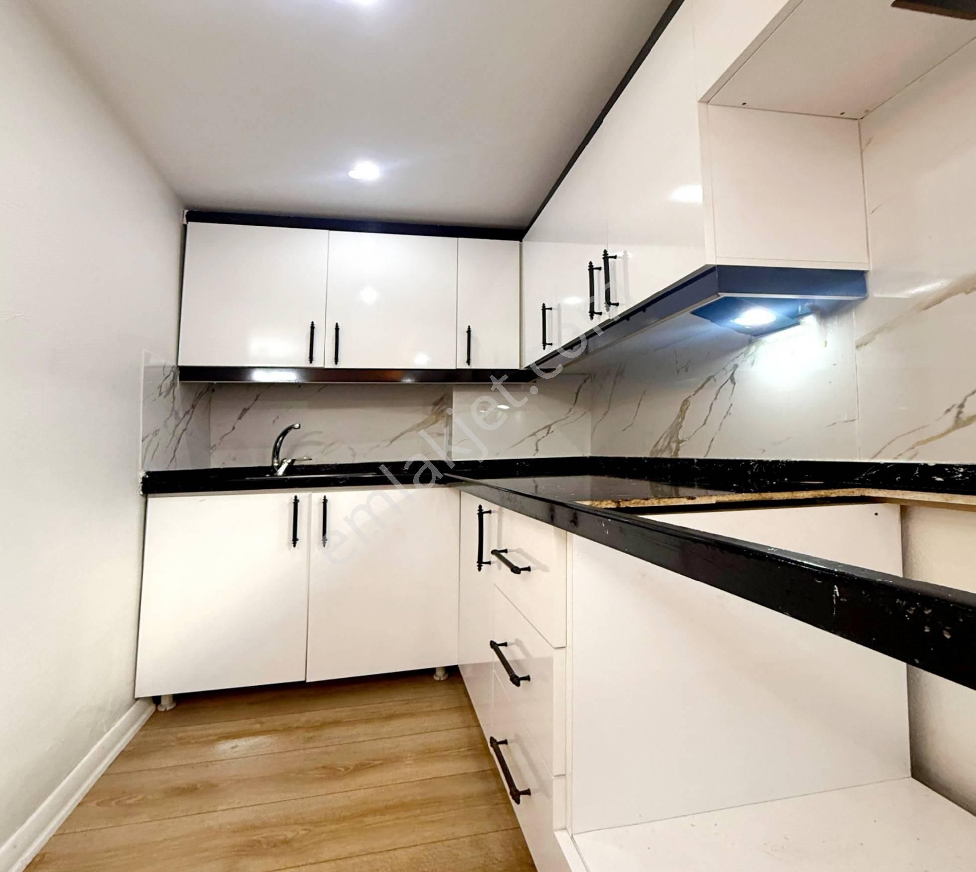 Beylikdüzü Ağca'dan Metrobüse Yakın 2+1 Şık Tasarımlı Daire - Görsel 11