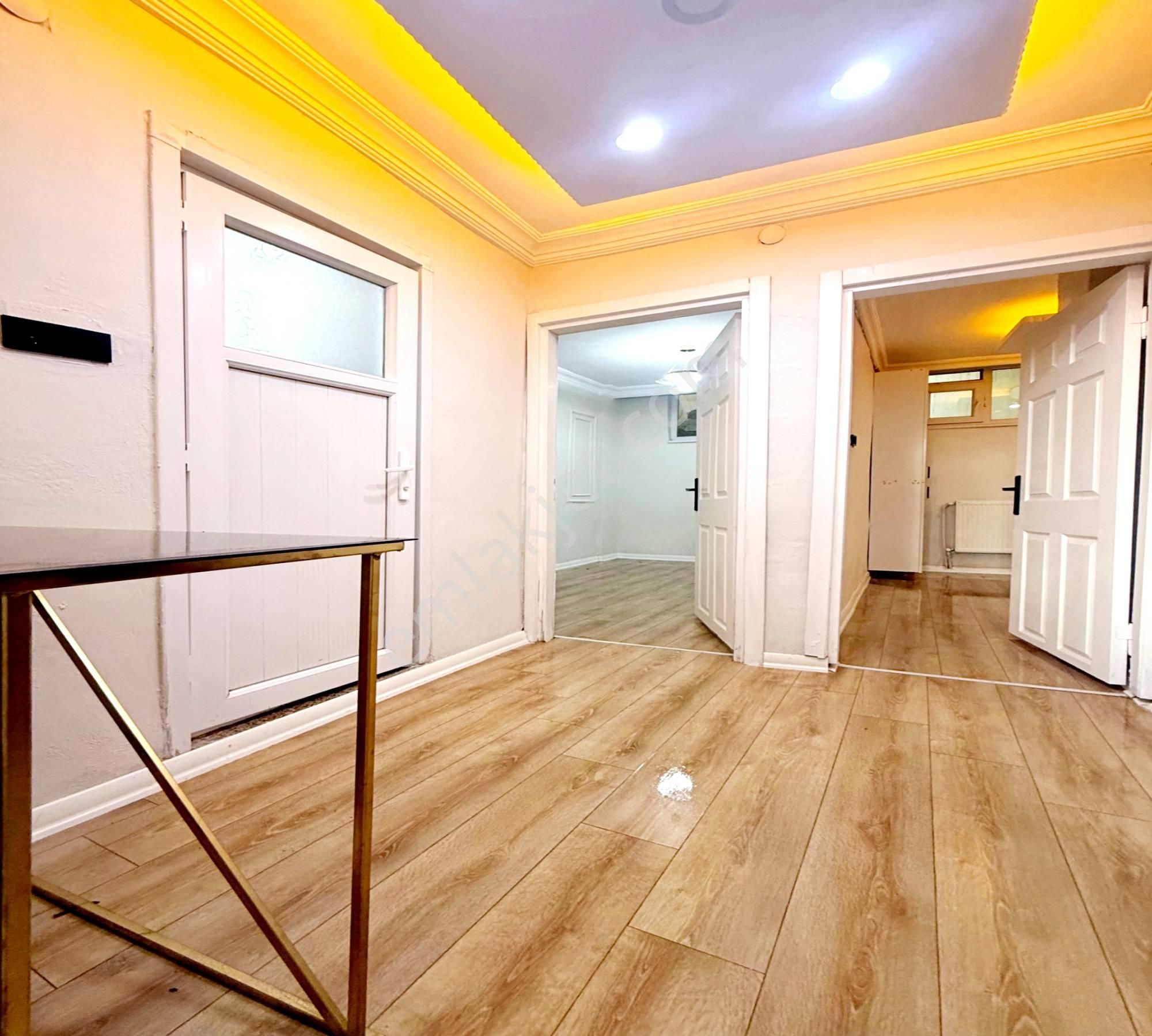 Beylikdüzü Ağca'dan Metrobüse Yakın 2+1 Şık Tasarımlı Daire - Görsel 18