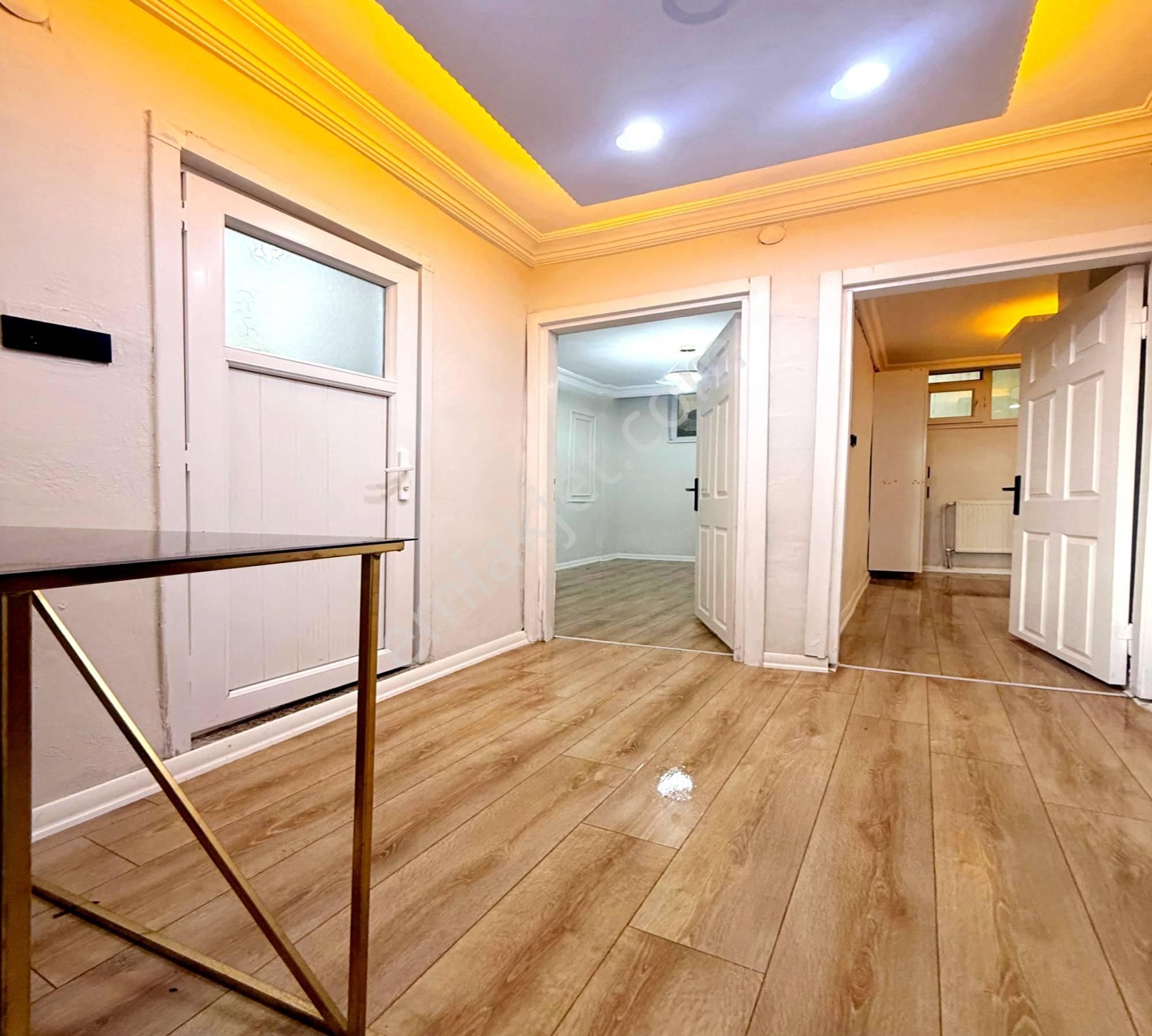 Beylikdüzü Ağca'dan Metrobüse Yakın 2+1 Şık Tasarımlı Daire - Görsel 4