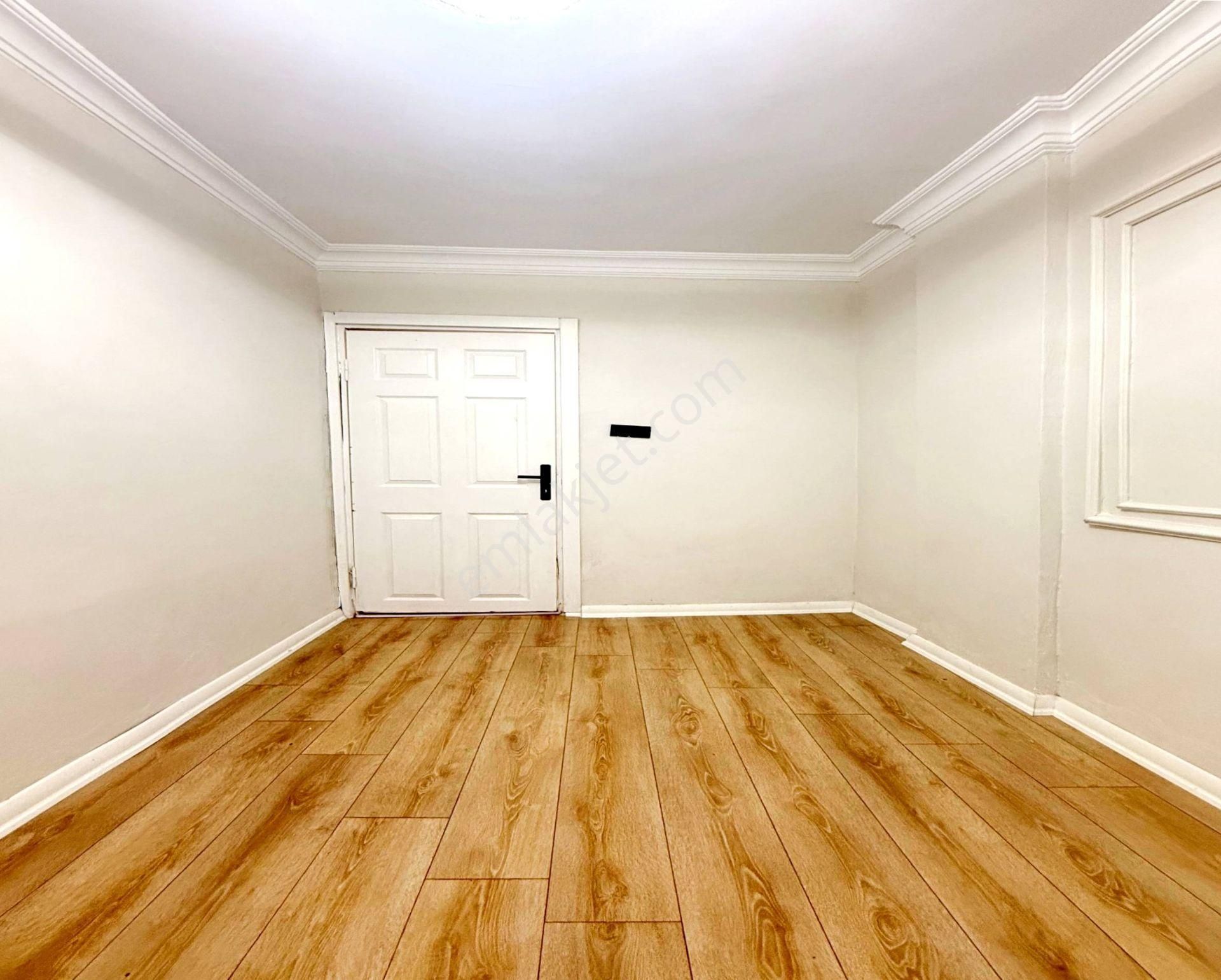 Beylikdüzü Ağca'dan Metrobüse Yakın 2+1 Şık Tasarımlı Daire - Görsel 8