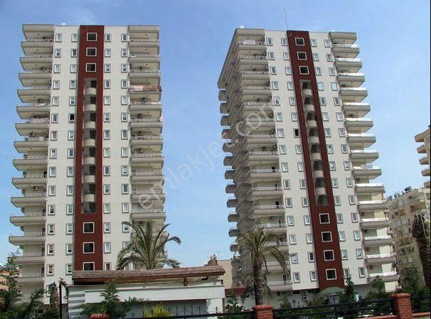 Remax Toros'tan Viranşehir'de Havuzlu Deniz Manzaralı Masrafsız 4+1