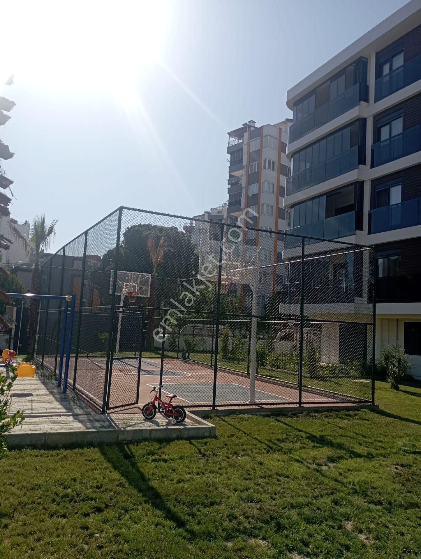 Lara Plajlarına 4 Dk. Ultralüks Sitede 1+1 - Görsel 6