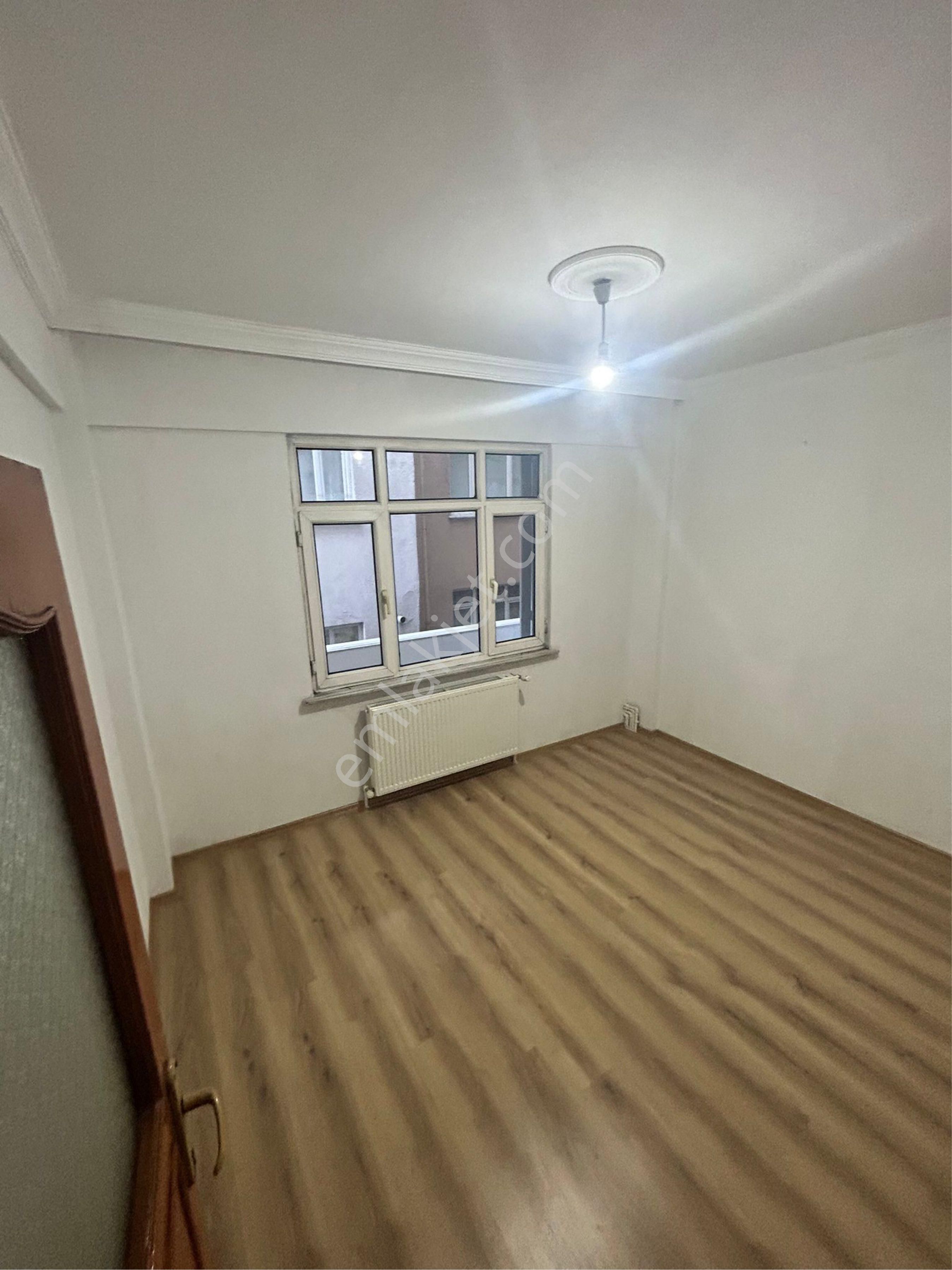Aydın İnş. Uğurmumcu Mah 1+1 80 M2 1.kat