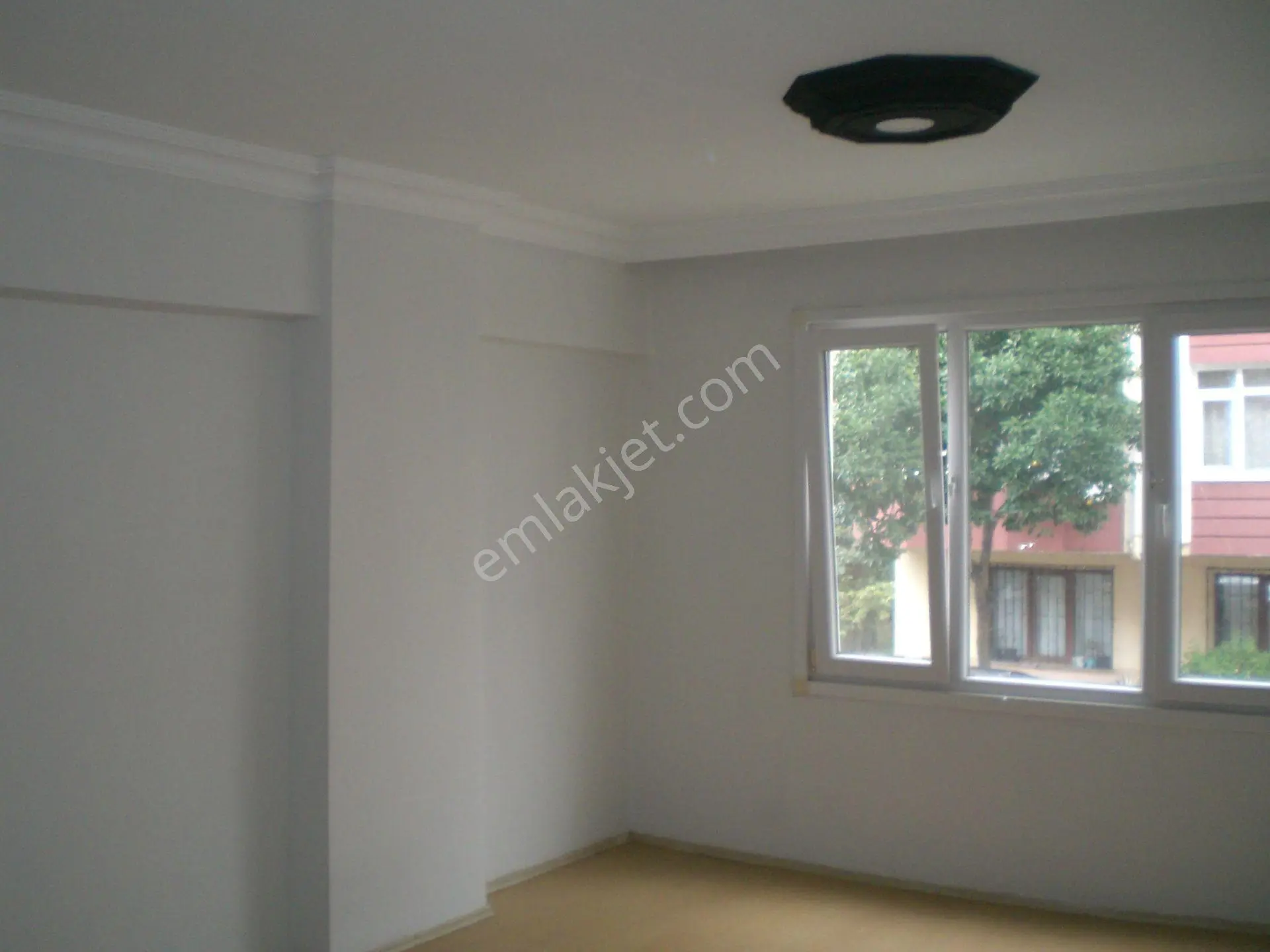 Gölcük Değirmendere Yüzbaşılarda Seckin Bir Site İçinde Daire - Görsel 3