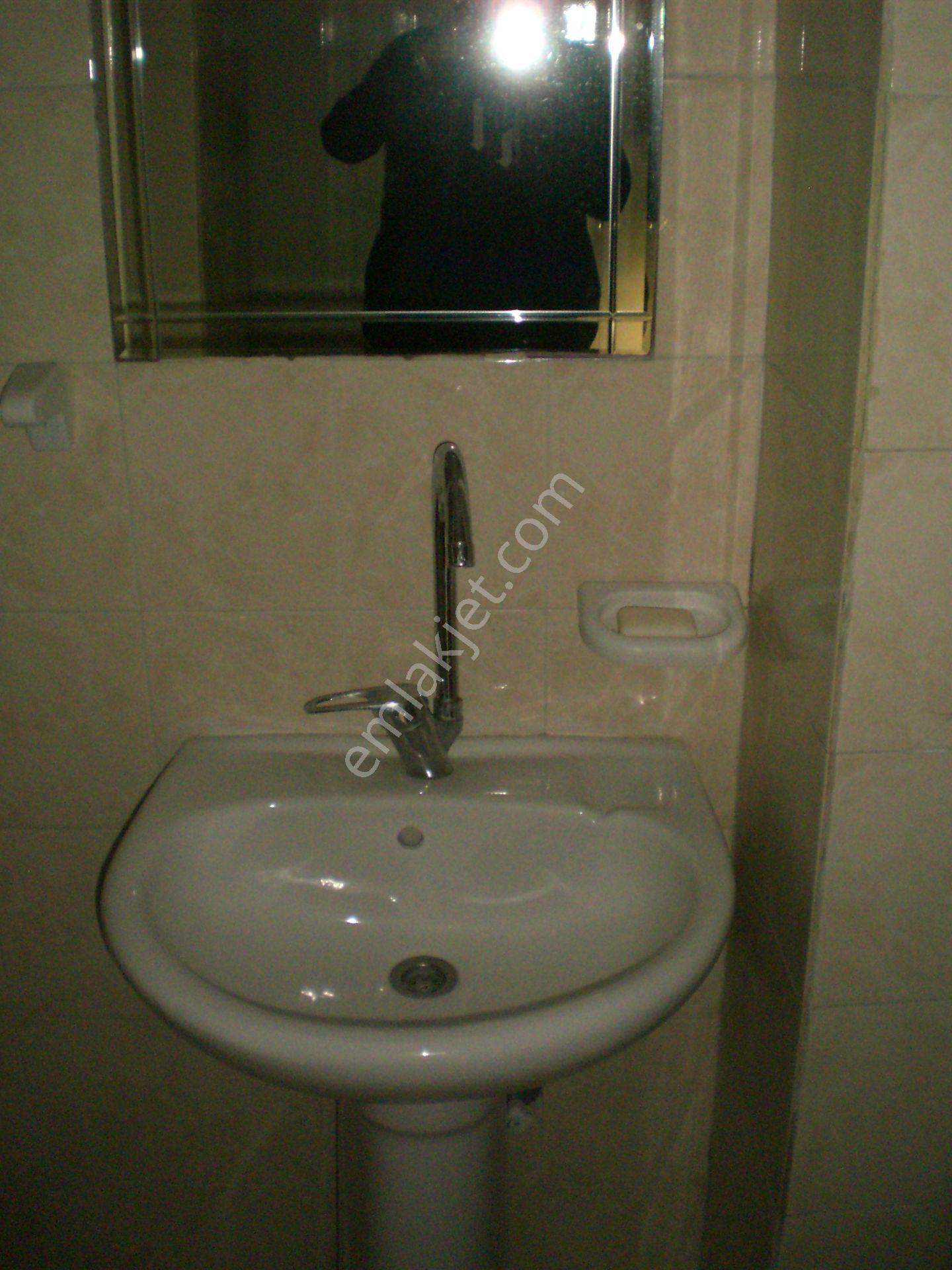 Gölcük Değirmendere Yüzbaşılarda Seckin Bir Site İçinde Daire - Görsel 14