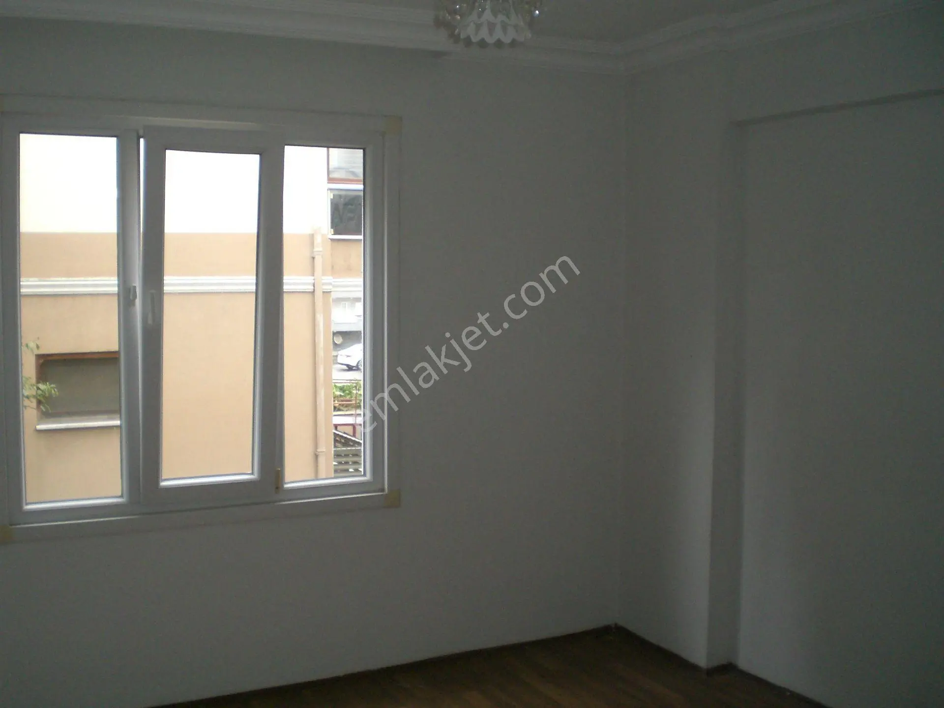 Gölcük Değirmendere Yüzbaşılarda Seckin Bir Site İçinde Daire - Görsel 5