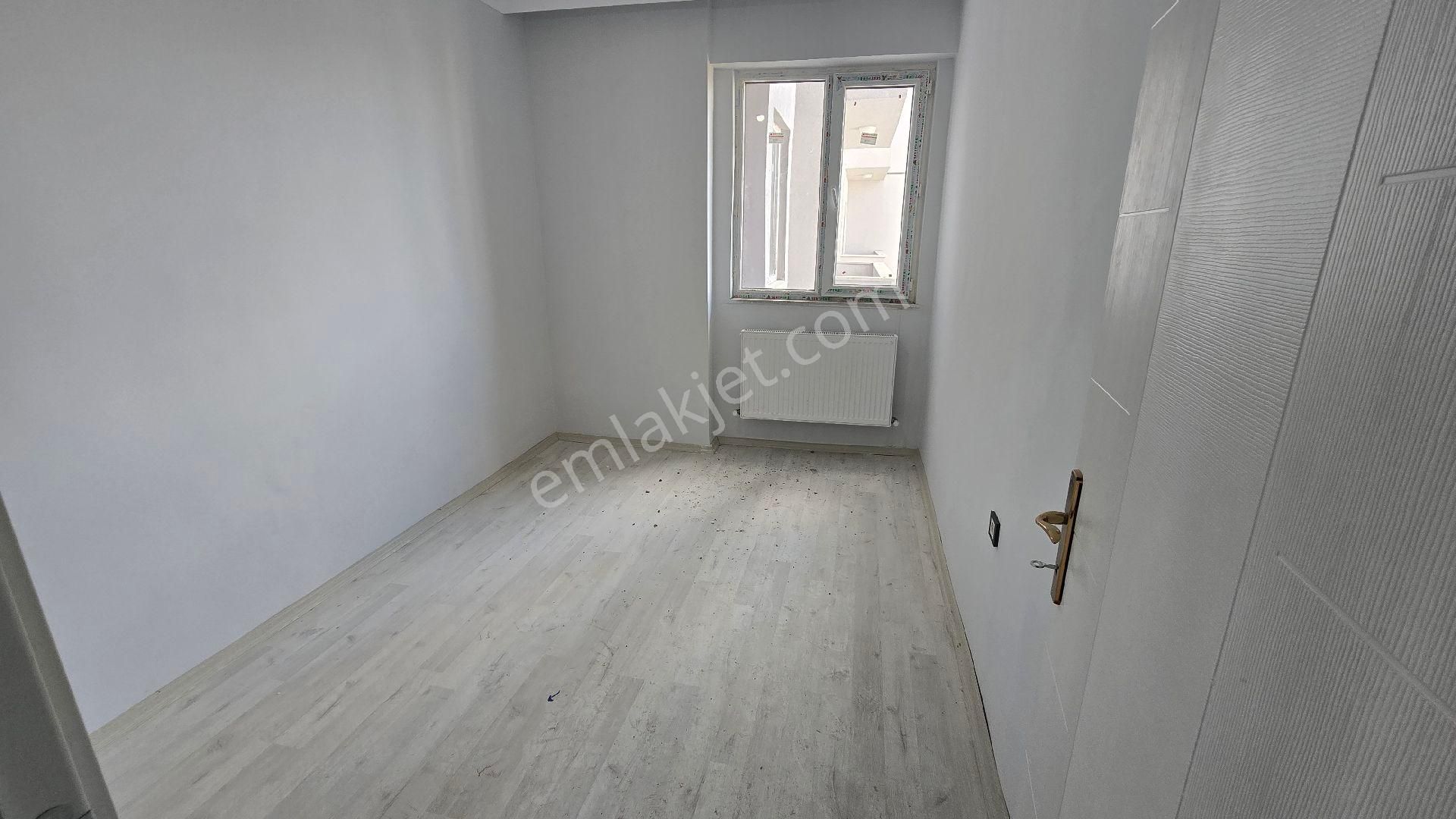 Demir Emlak Gayrimenkulden Şehitler Mah.de Ara Katlardaki Apartlarımız Satılıktır