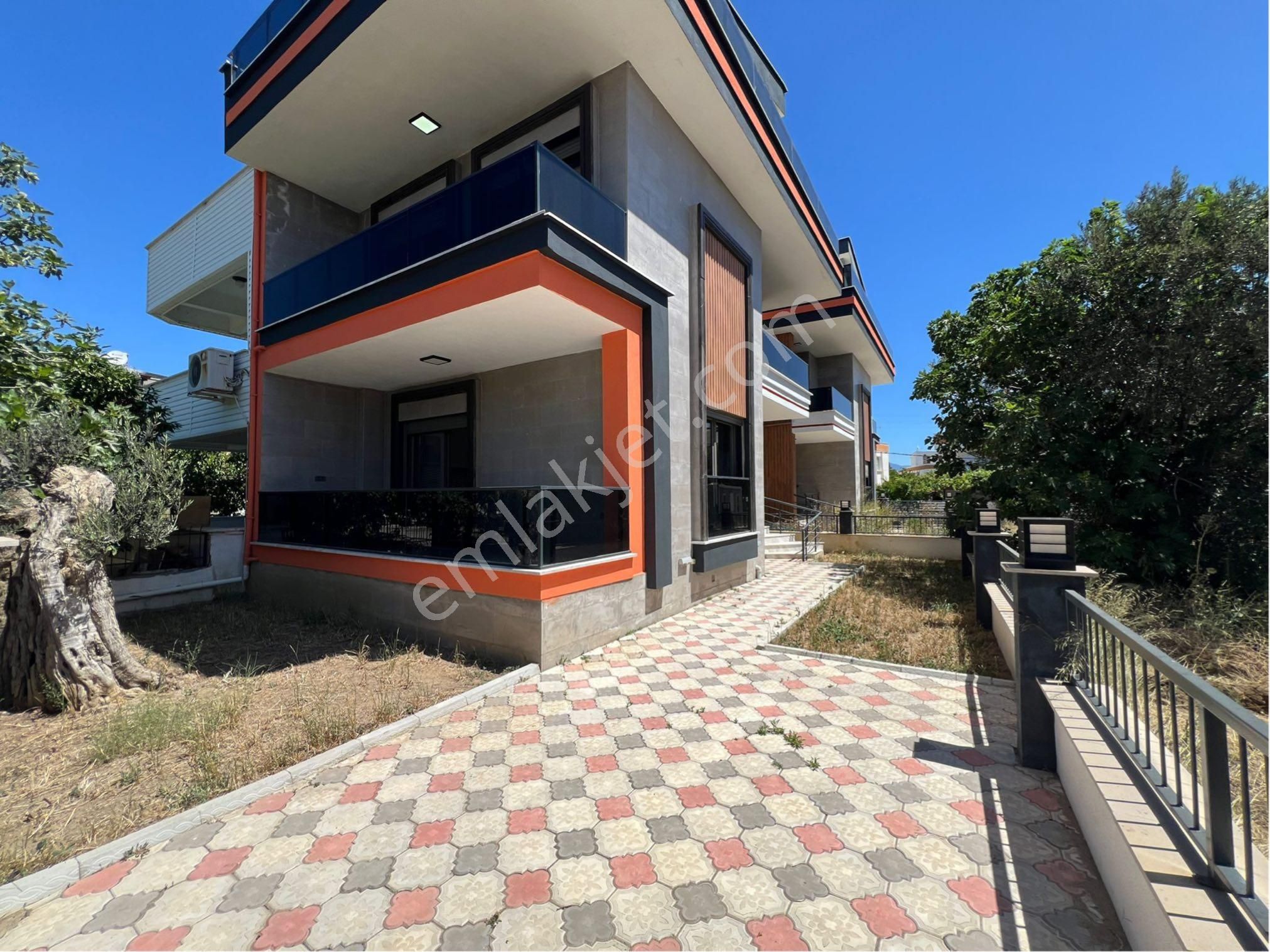 🩷cemre Emlaktan Güre Bölgesinde Satılık Sıfır 3+1 Villa🩷