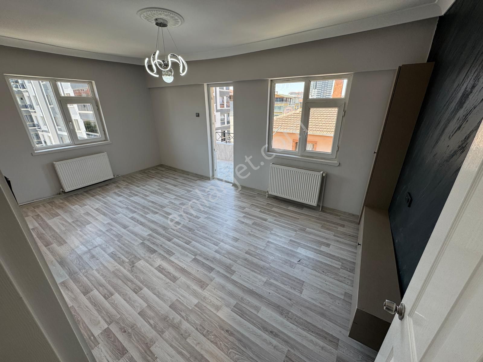 Andiçen Mah'de 4+1 160m² Bagımsız Ebeveyn Banyolu Teraslı Daire