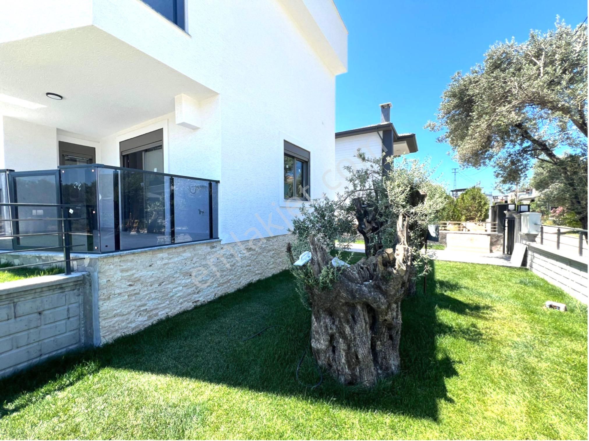 🩷cemre Emlaktan Güre Bölgesinde Deniz Manzaralı Satılık Sıfır Villa🩷