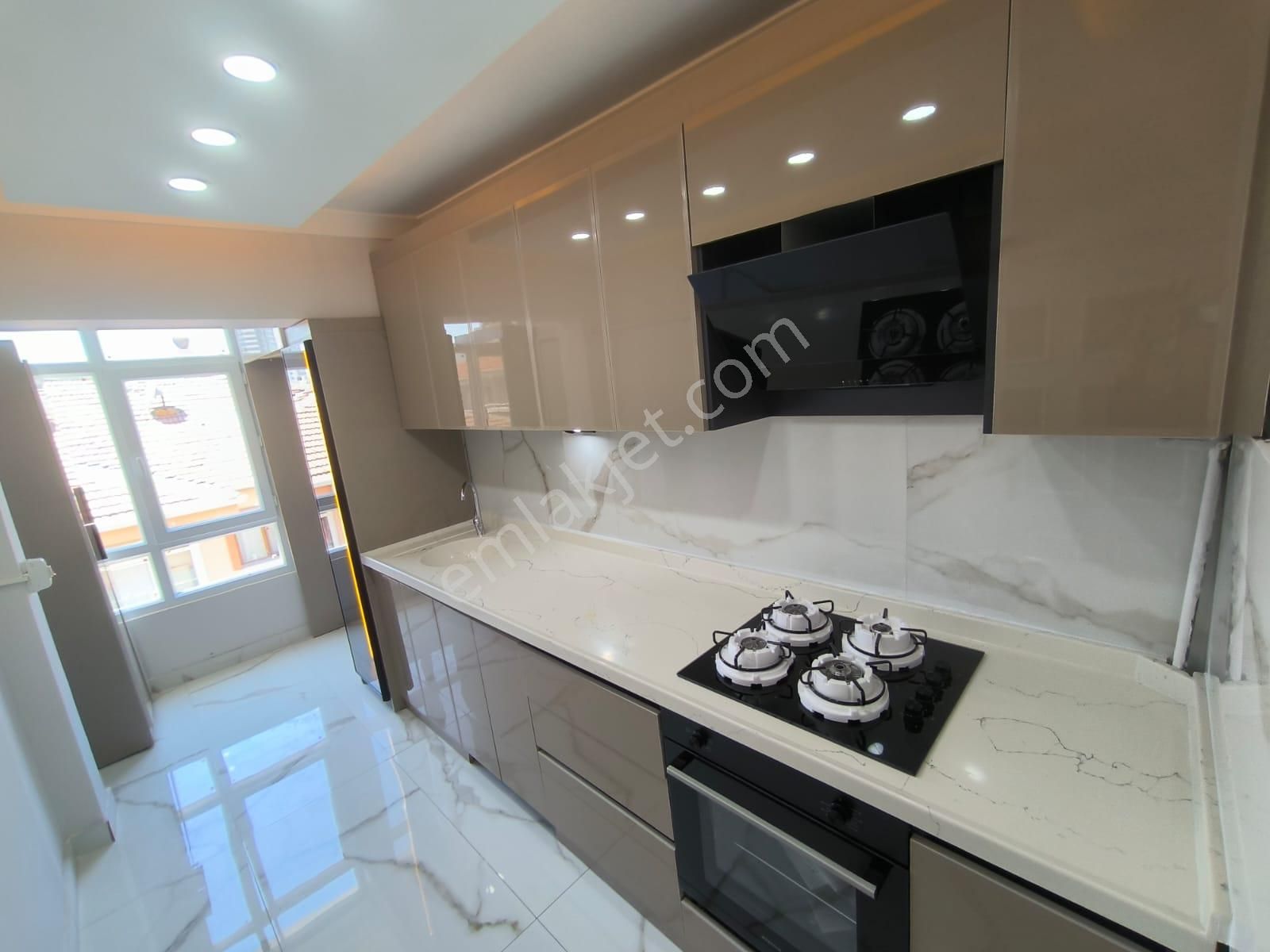 Çelik Emlak'tan Andiçen Mh. 4+1 Teras Bağımsız Full+full Yapılı Satılık