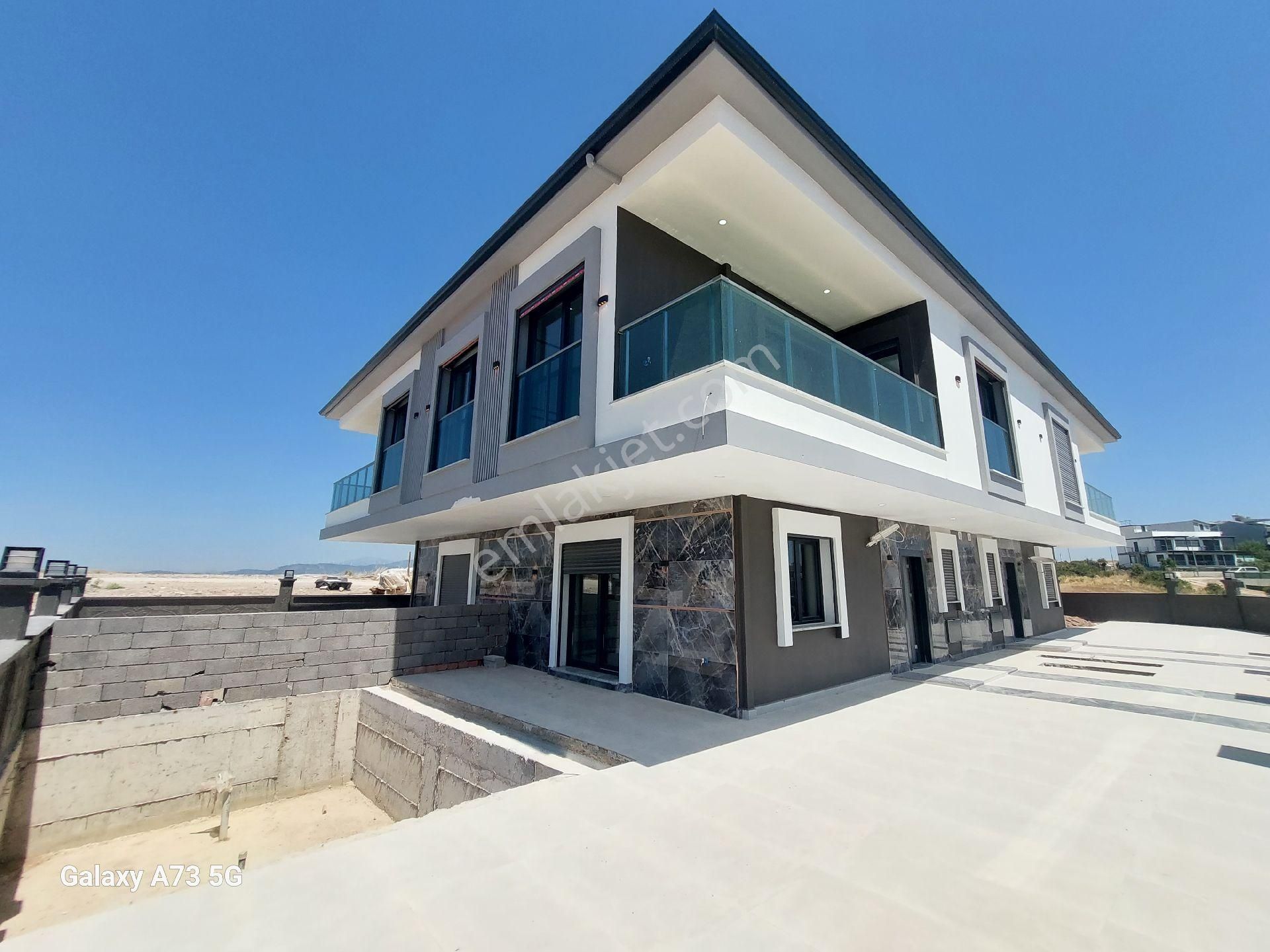 Didim Hisar Mahallesinde Satılık Tripleks Villa