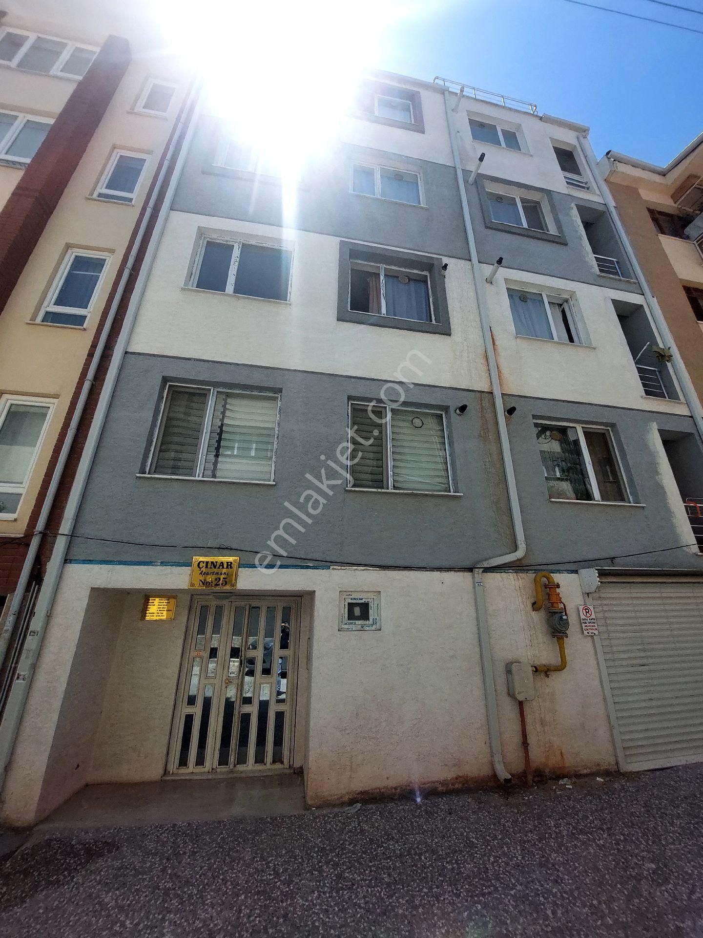 Oldpol Emlak'tan Eşyalı Abonelikler Açık Asansörlü Kombili 1+1 Kiralık Daire
