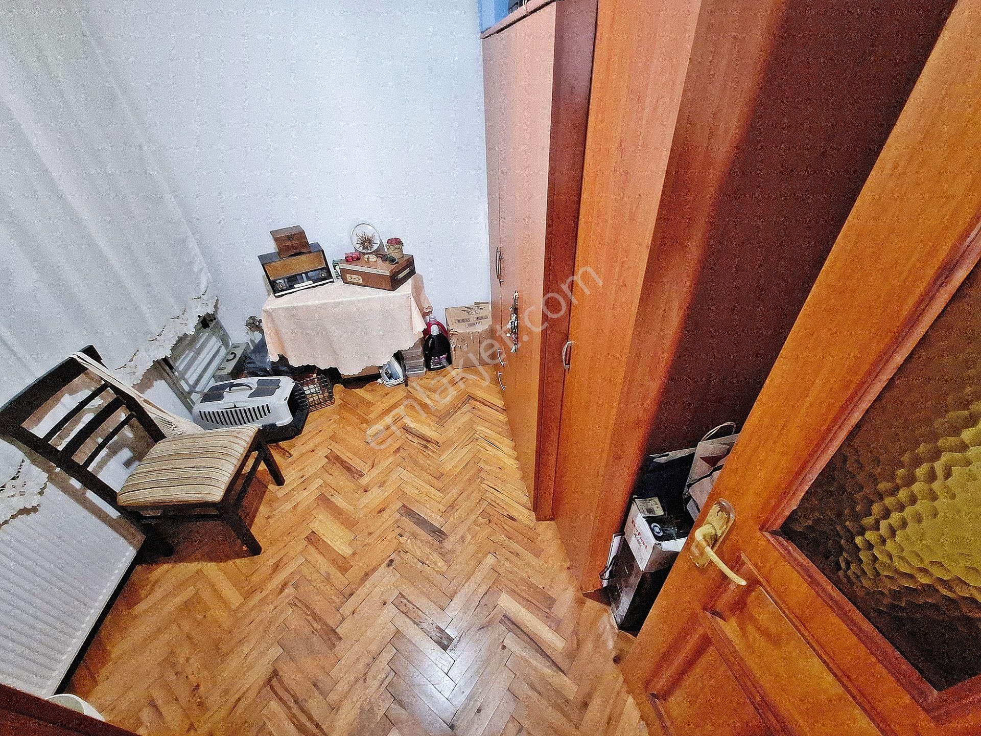 Deva Dan 2003 Yapımı Genç Binada Nuh Kuyusuna Yakın 1.ara Kat - Görsel 8