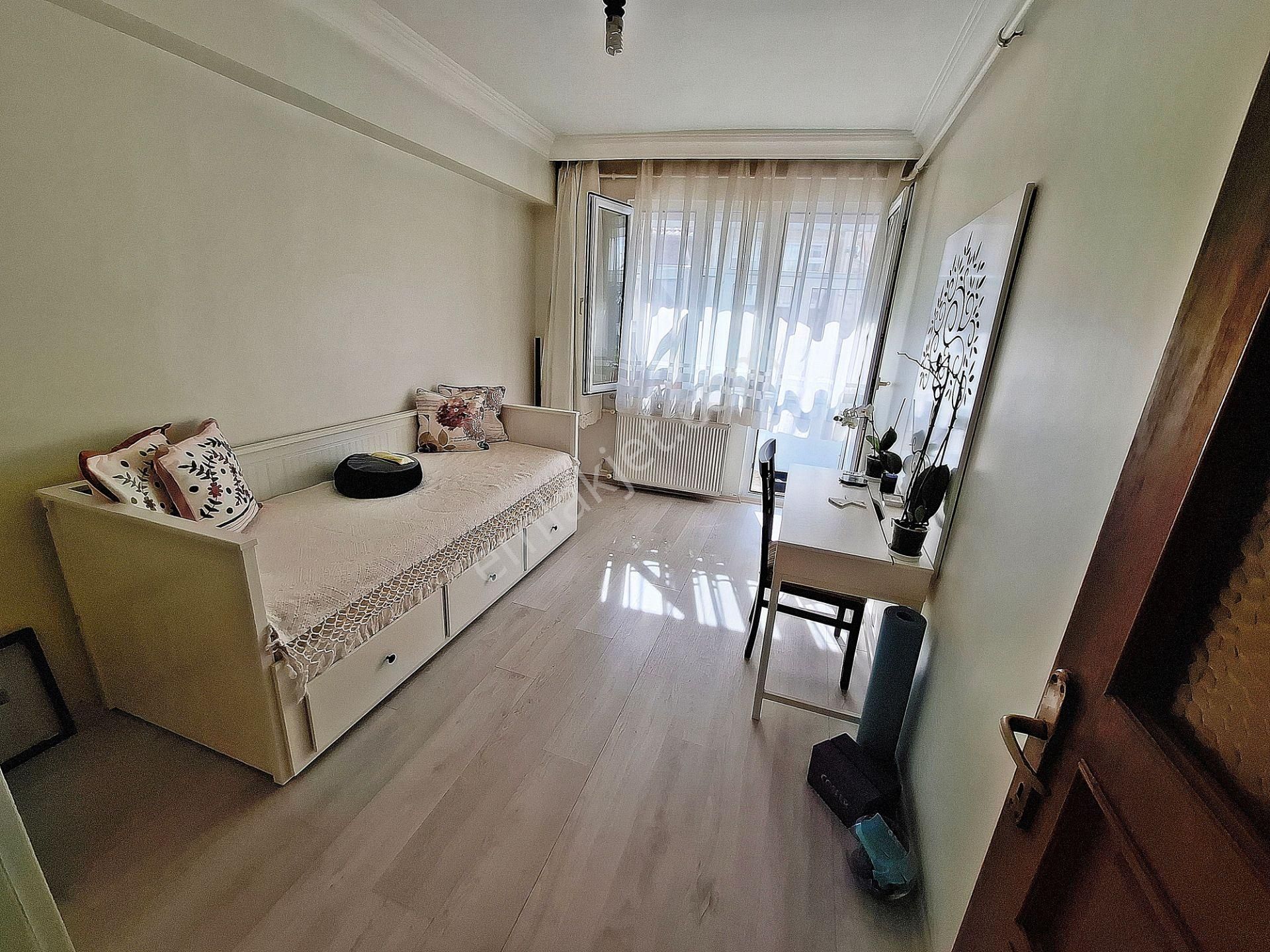 Deva Dan 2003 Yapımı Genç Binada Nuh Kuyusuna Yakın 1.ara Kat - Görsel 19