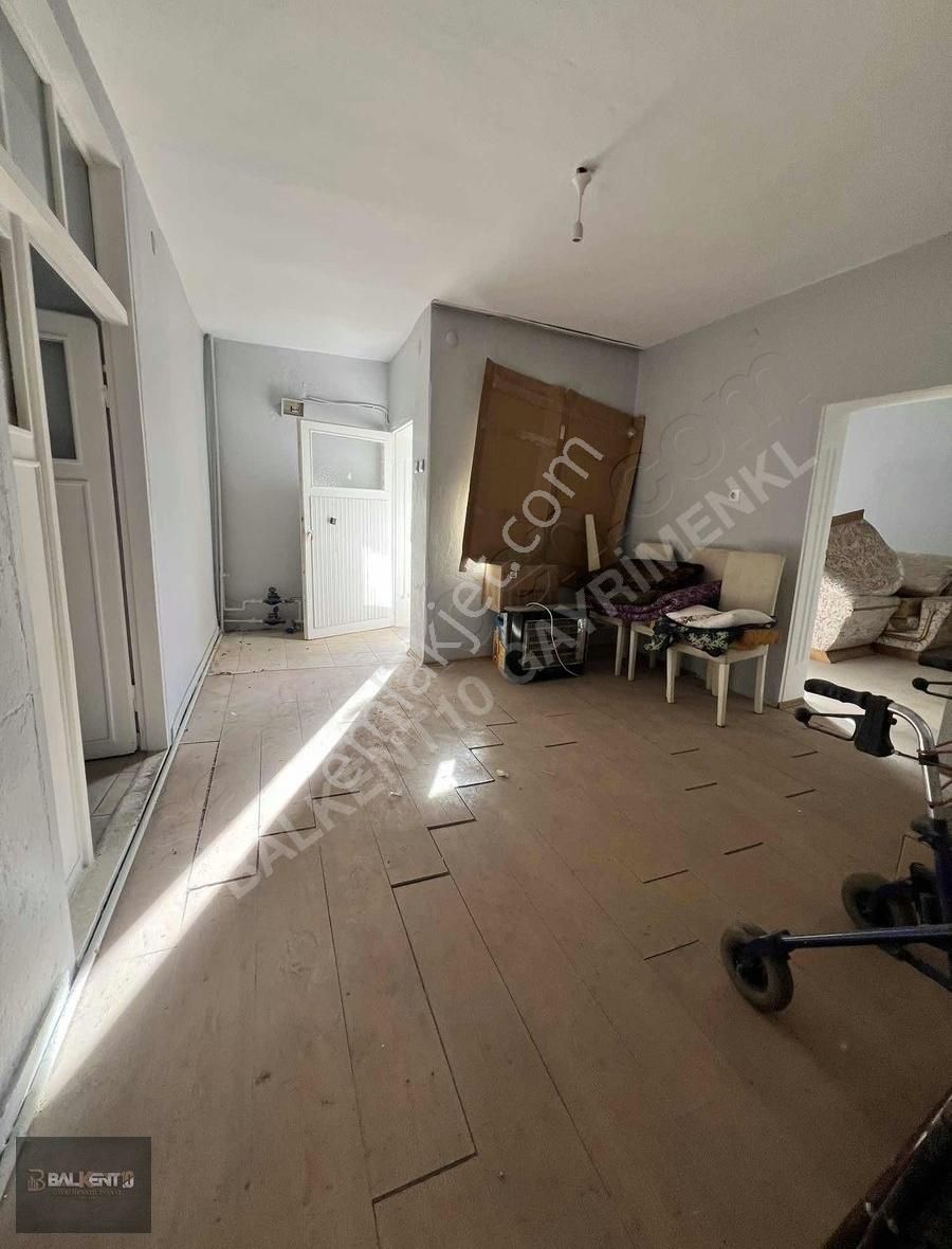 Karesi'de İki Katlı Müstakil Ev