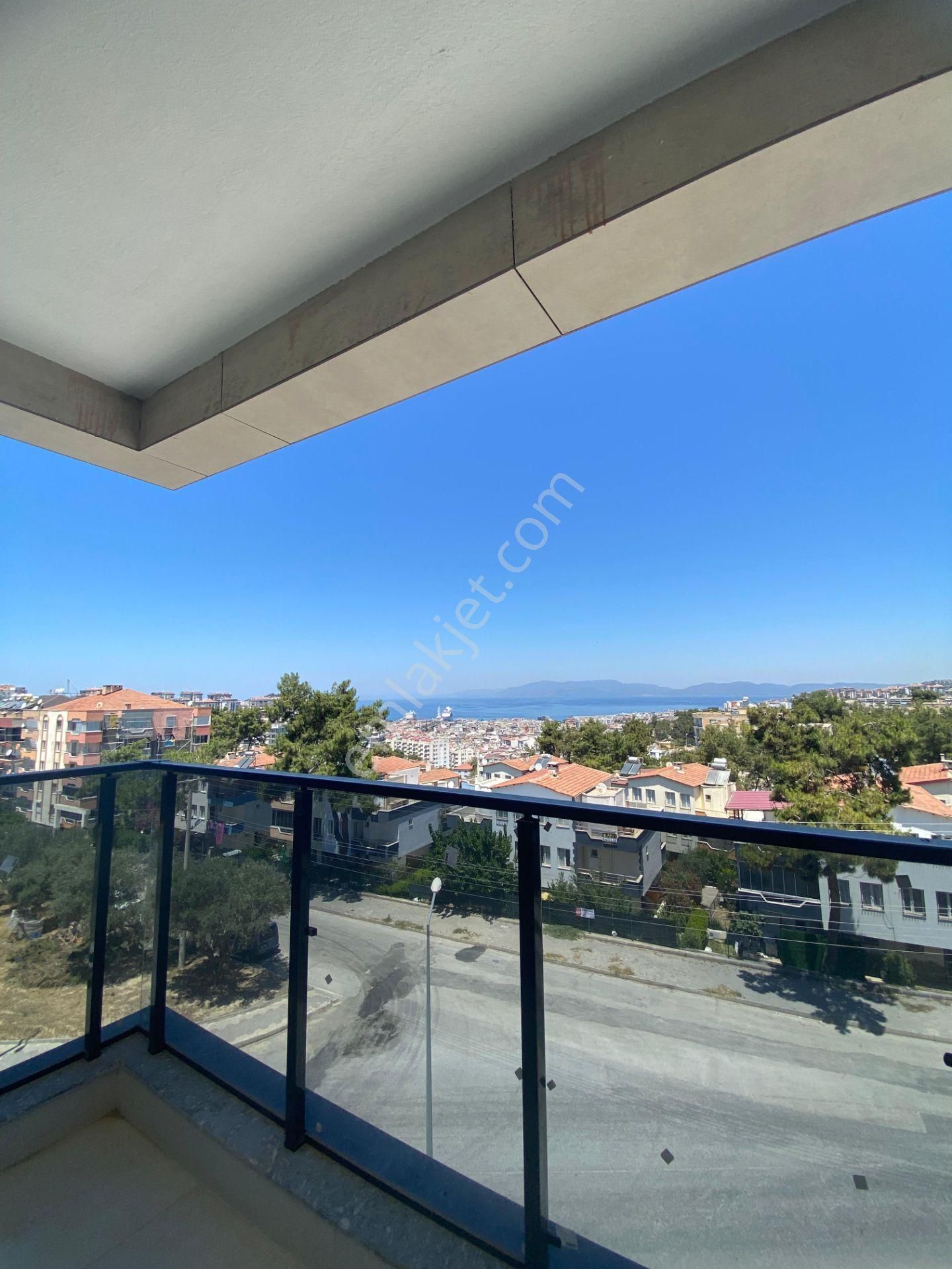 Kuşadası İkiçeşmelik Deniz Manzaralı 3+1 Satılık Daire (yeni Site)