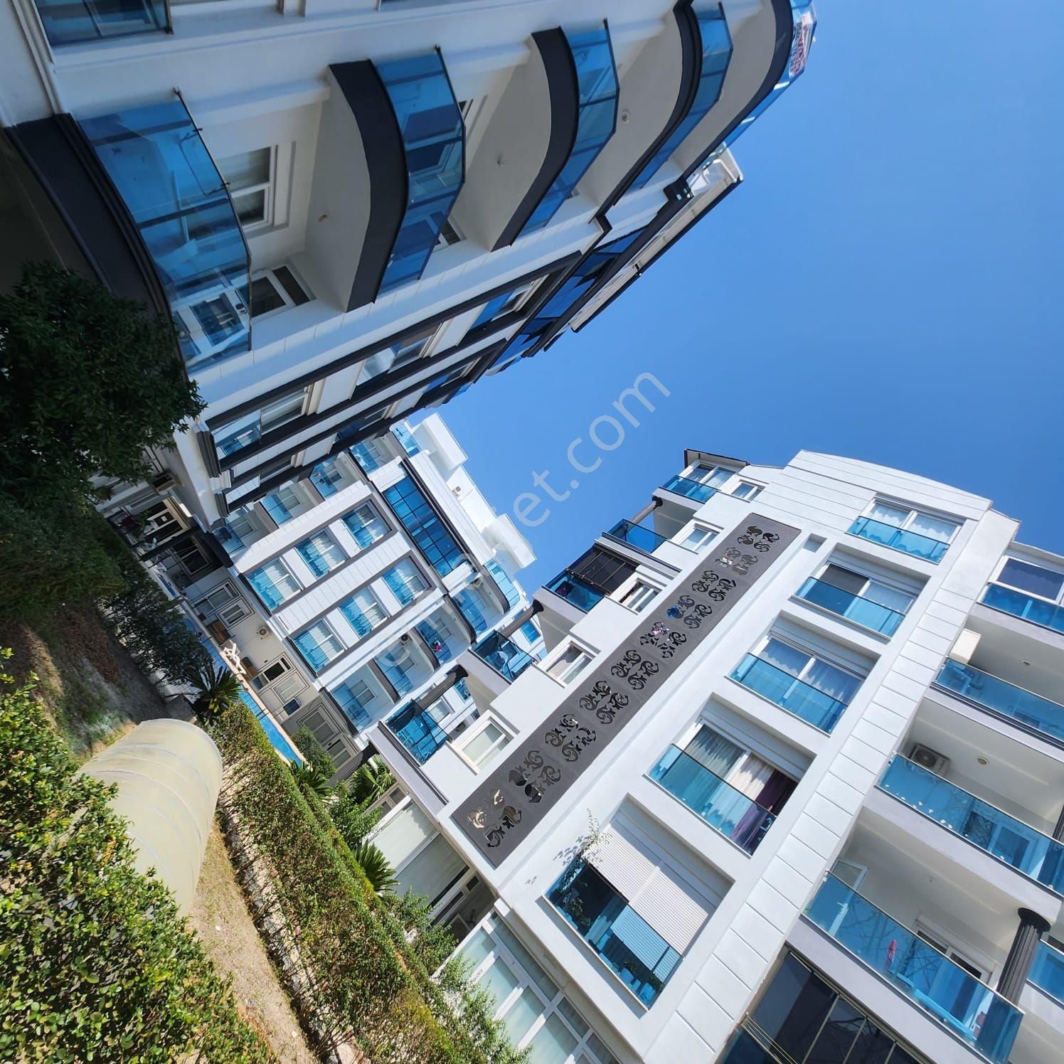 Hurma'da 1+1 Eşyalı Yüzme Havuzlu İskanlı Yatırımlık Satılık Daire - Görsel 2