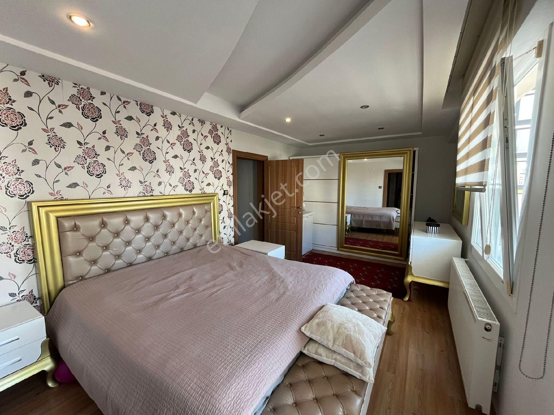 Yatırım Plus'tan Cağaloğluna Cephe 4+1 200 Metrekare Satılık Daire - Görsel 5