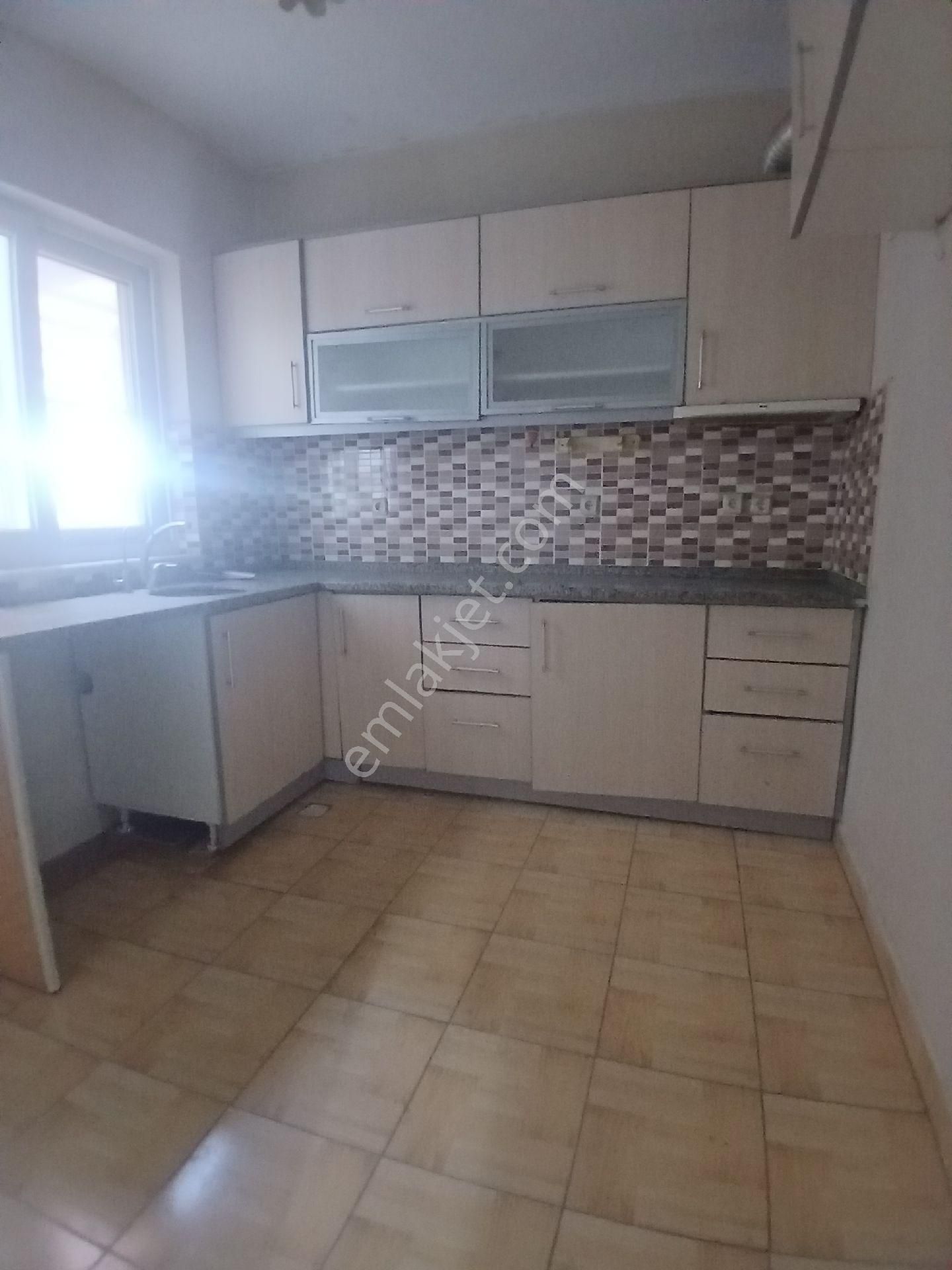 Nazilli Şehir Gayrimenkulden Şirinevler Mh. 2+1 Satılık Fırsat Daire
