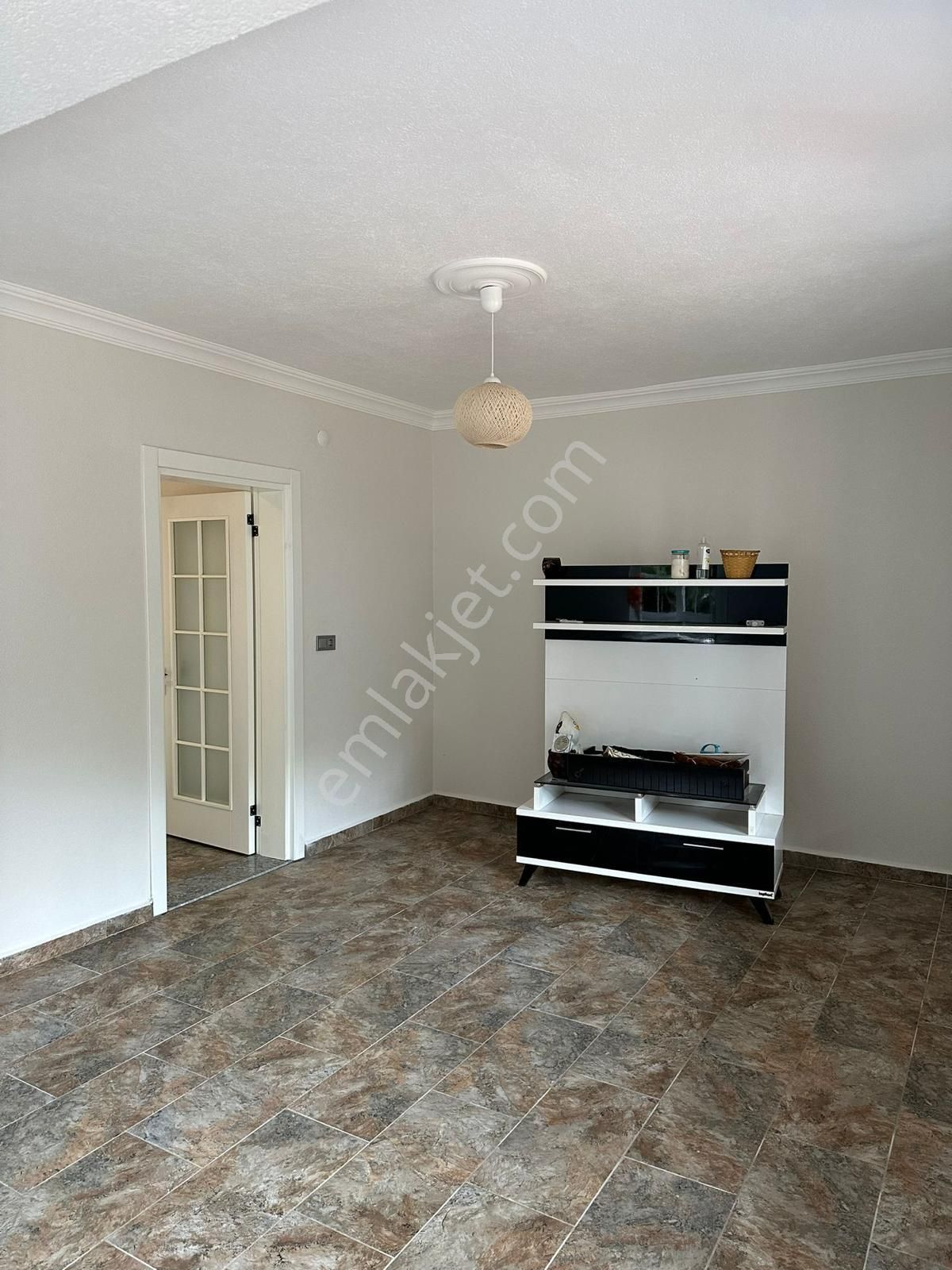 Turgut’ta Kısmi Eşyalı, Müstakil Bahçeli 1+1 Daire - Kiralık - Görsel 8