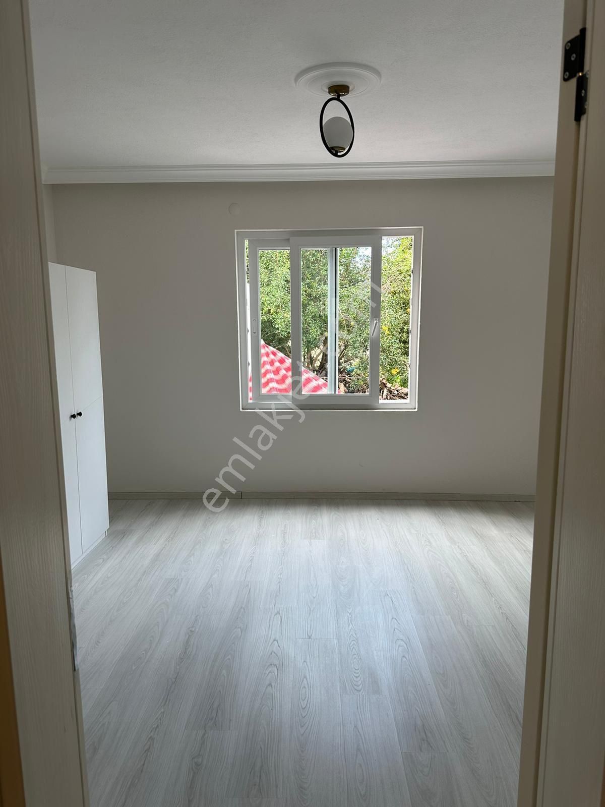 Turgut’ta Kısmi Eşyalı, Müstakil Bahçeli 1+1 Daire - Kiralık - Görsel 14