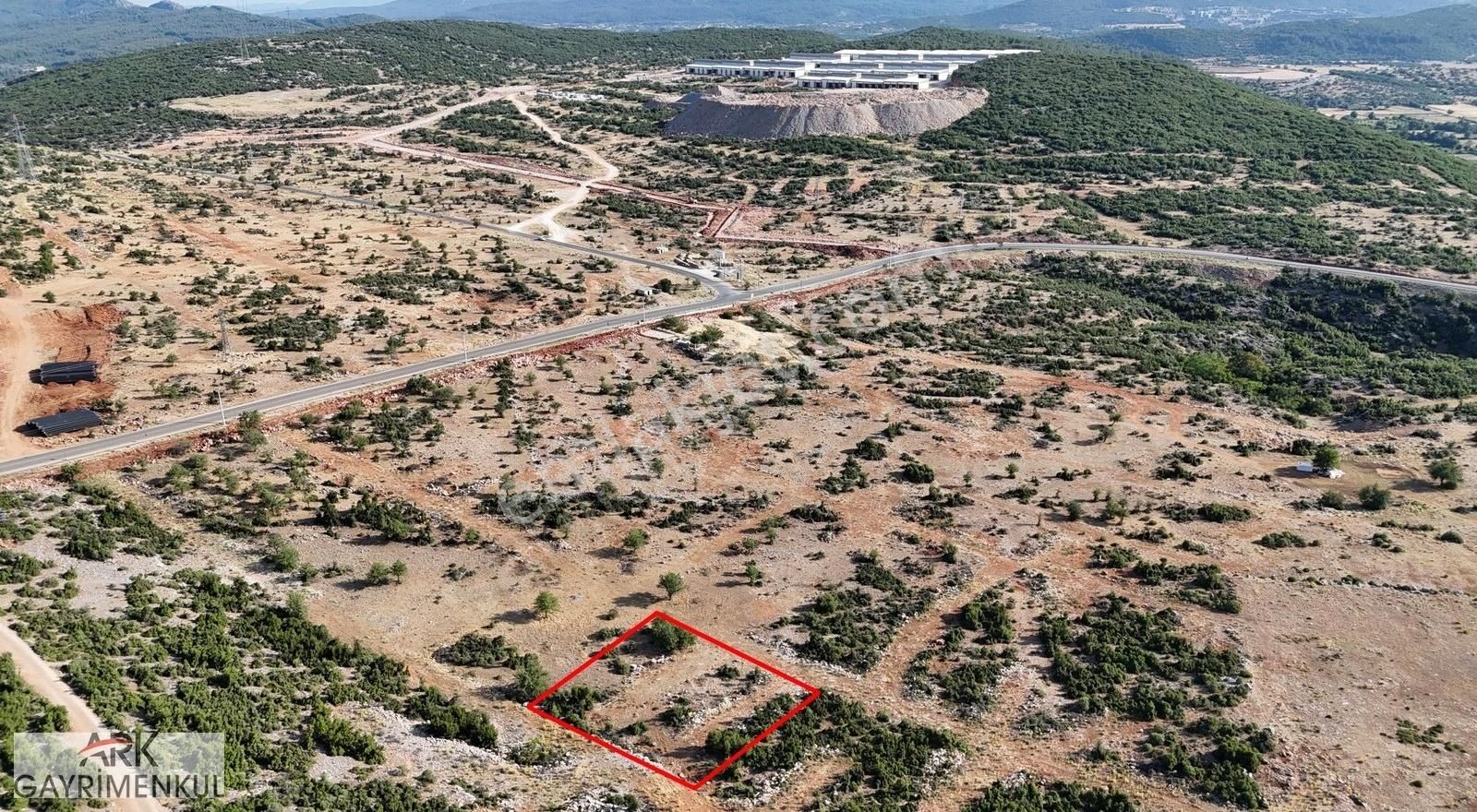 Sanayi Bölgesinde Satılık Tek Tapu Ticari Fırsat - Arsa ! - Görsel 2