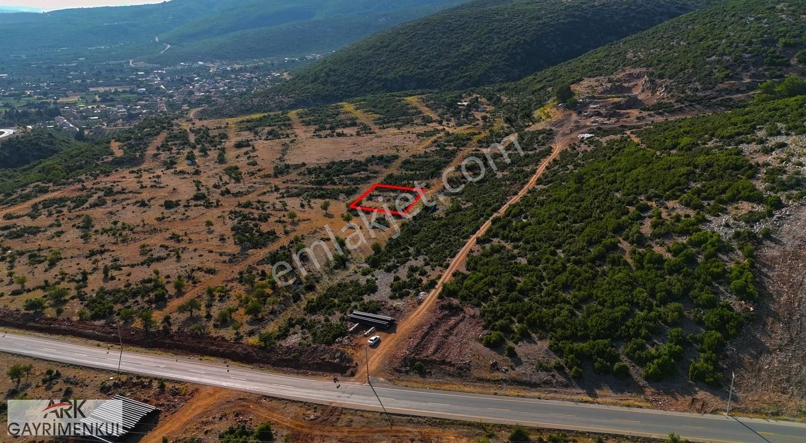 Sanayi Bölgesinde Satılık Tek Tapu Ticari Fırsat - Arsa ! - Görsel 15