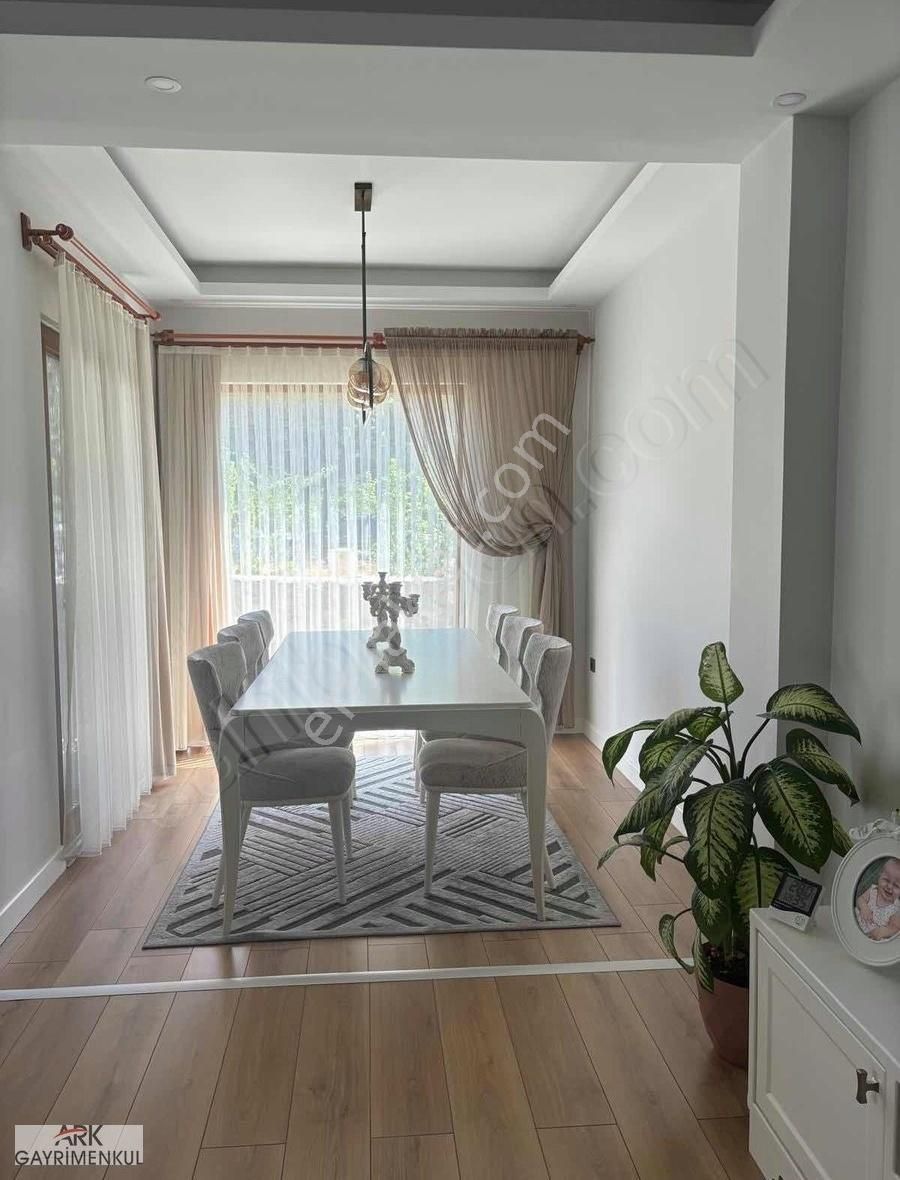 Düğerek'te Satılık Kredili Triplex - 3 Yaşında İkiz Villa - Görsel 2