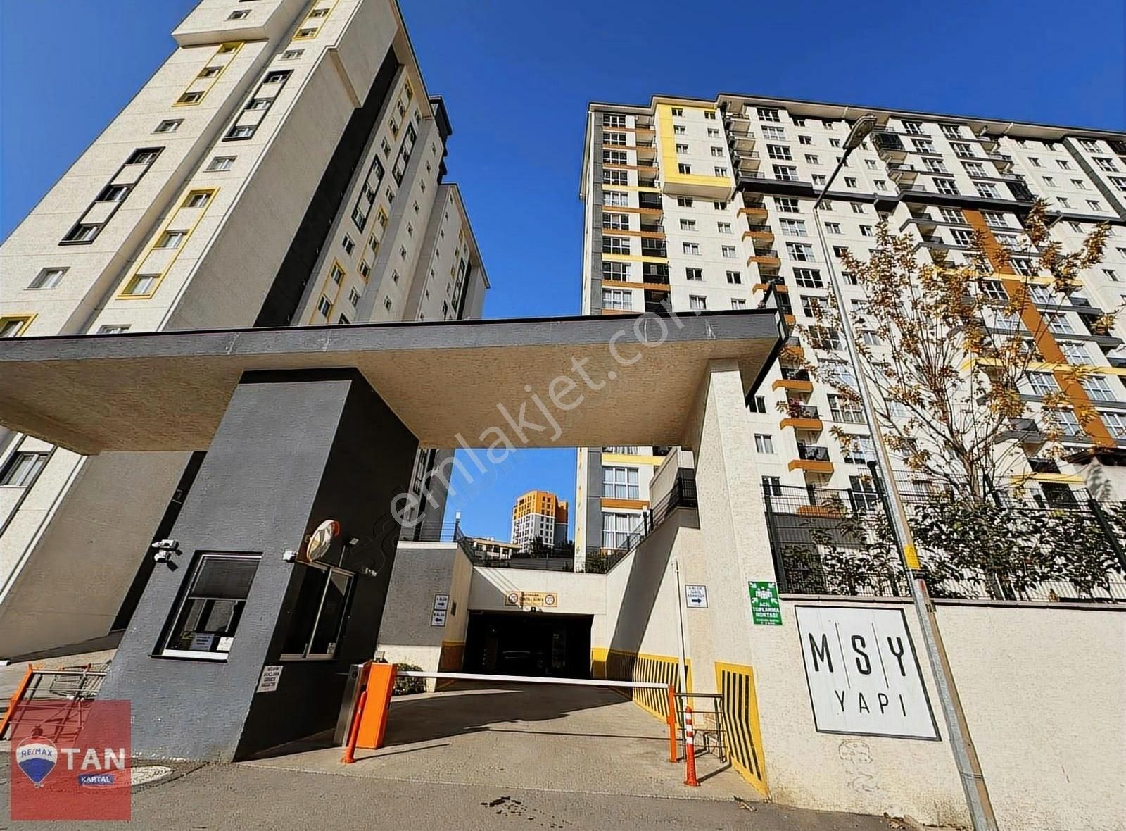 Manzara Kartal Sitesinde 3+1 Ebeveyn Banyolu Kiralık Boş Daire