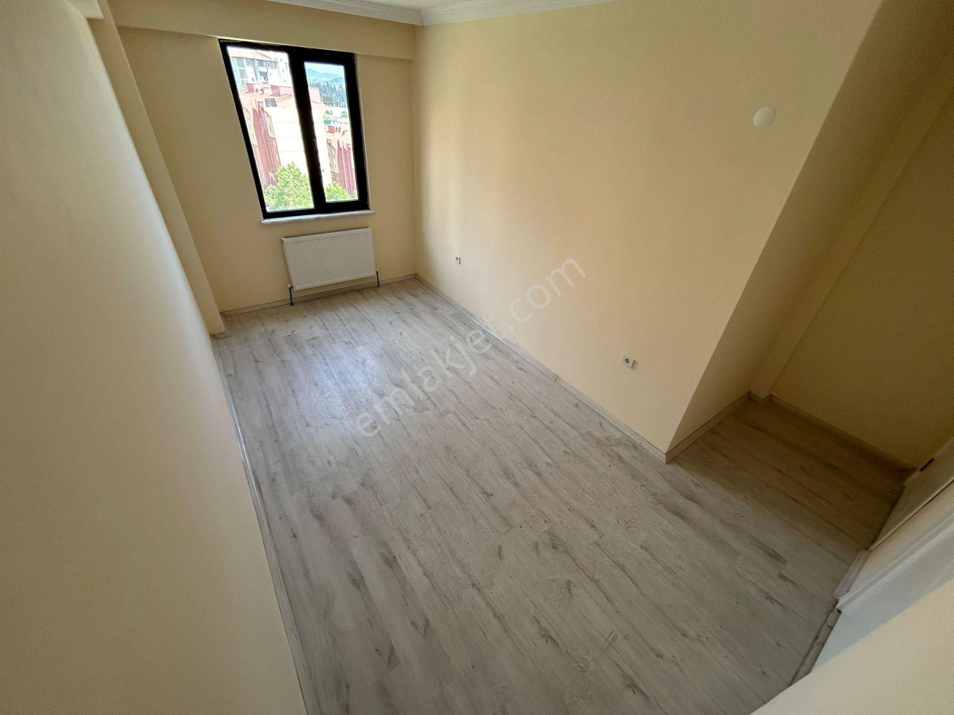 Yükselden Atatürkte Ayrı Mutfak Deniz Manzaralı Sıfır 2+1 Daire - Görsel 9