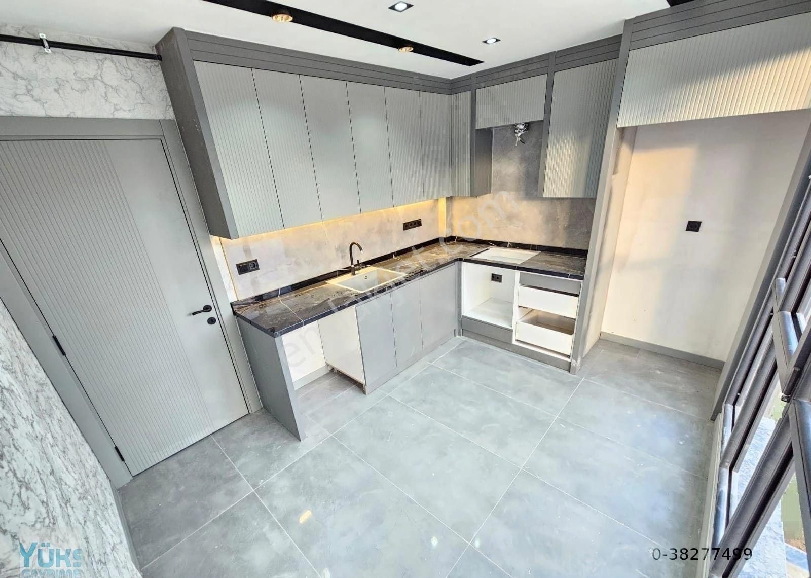 Denizli Şemikler De 2+1 120 M2 Lüks İşçilikte Satılık Daireler